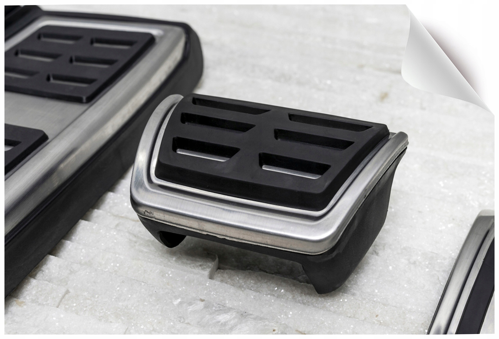 NAKŁADKI NA PEDAŁY NAKŁADANE SEAT LEON MK3 III 2012-2020 AUTOMAT Waga produktu z opakowaniem jednostkowym 2 kg