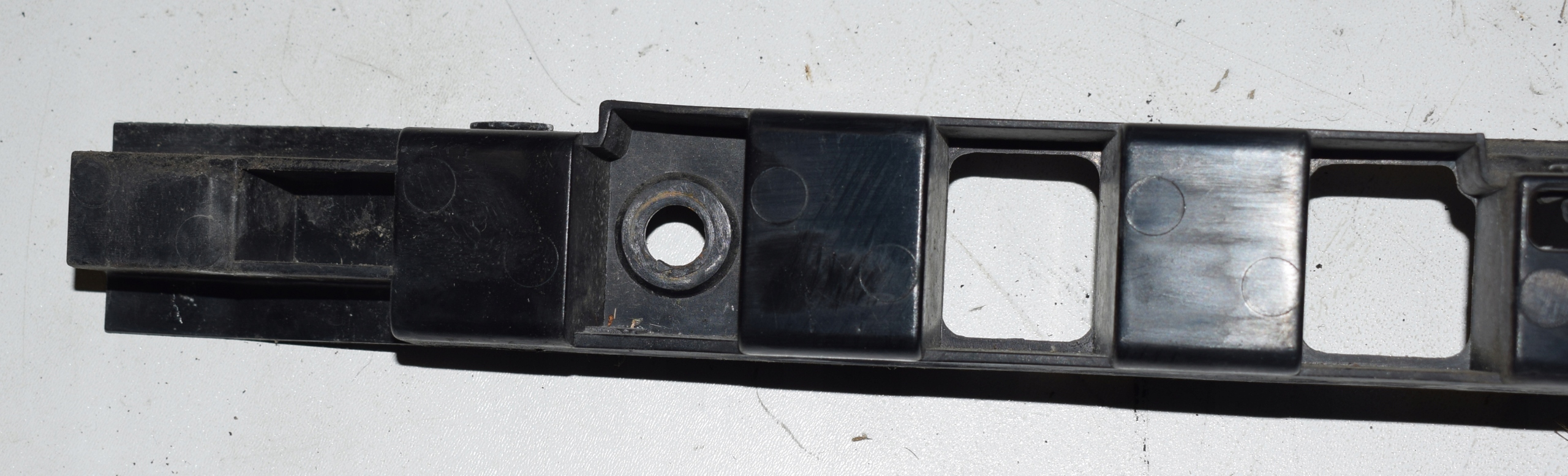 VW PHAETON II LIFT bumper bracket central 3D0807200C 10-15R