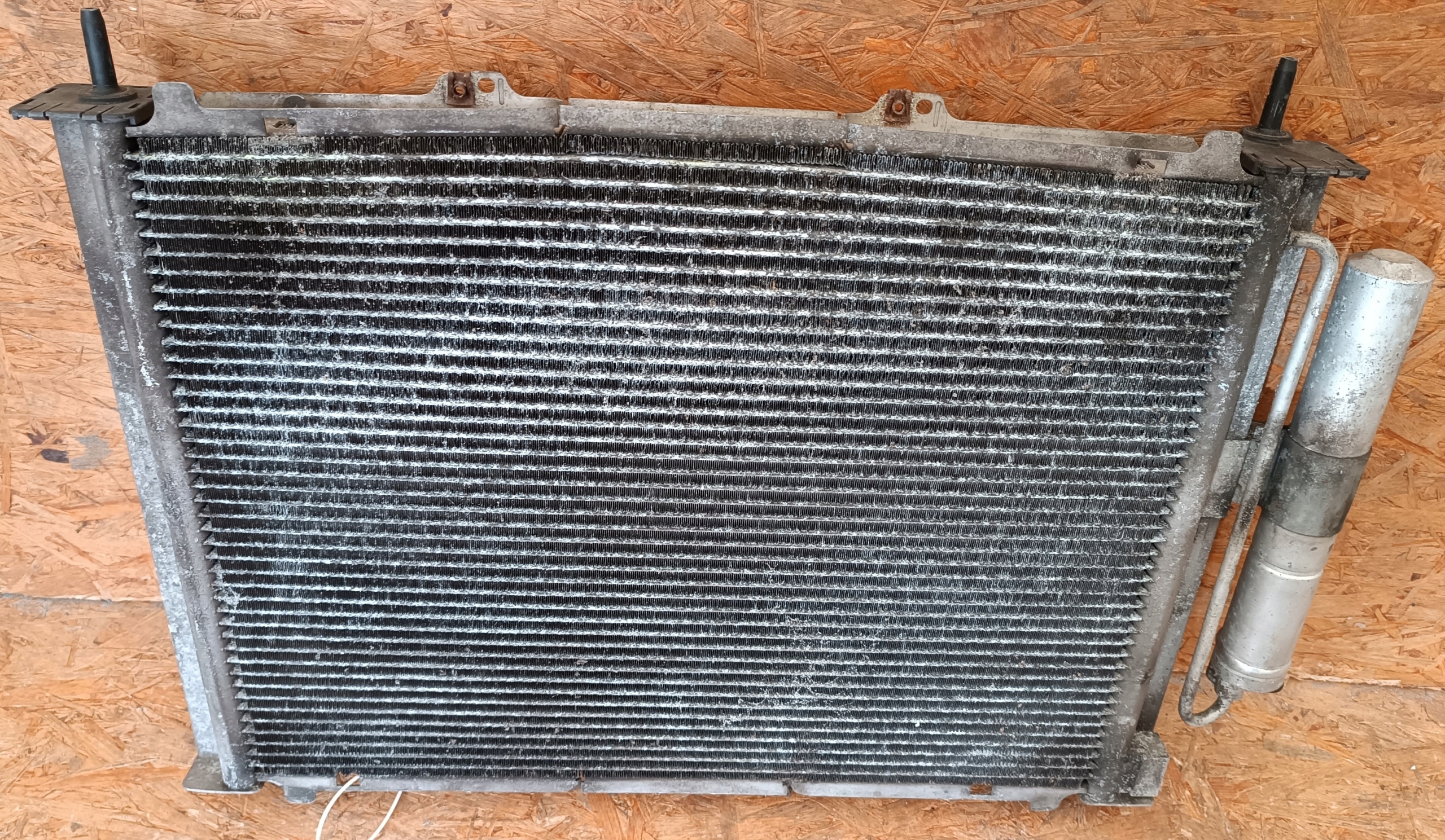 CHŁODNICA KLIMATYZACJI RENAULT KANGOO 01- 1.2 1.5 1.6 DCI 8200267994 Producent części Renault OE