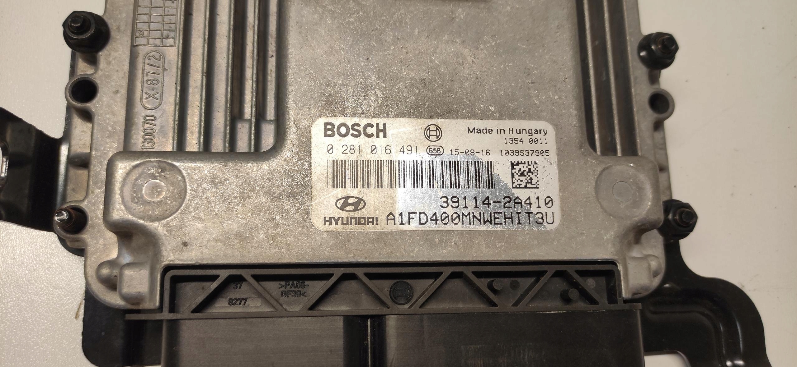 HYUNDAI I30 1.6 CRDI control unit computer of the engine module 39114-2A410