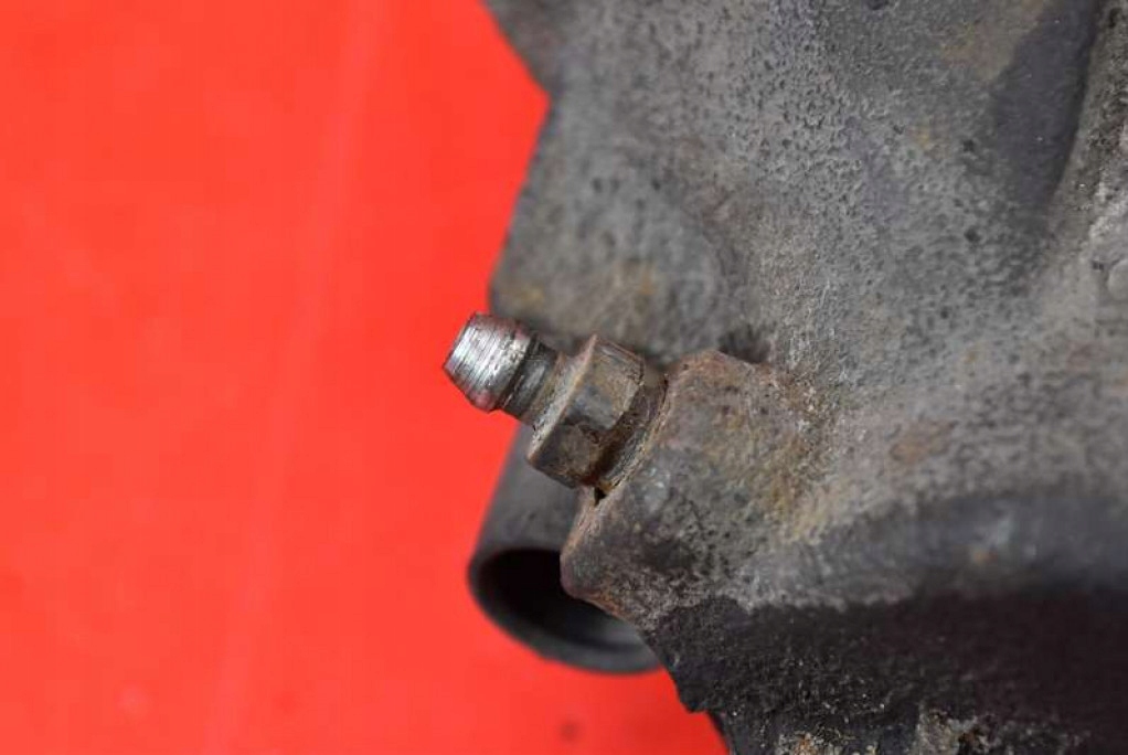 caliper brake right front AUDI A6 C5 2.8 V6 193 KM 97-01