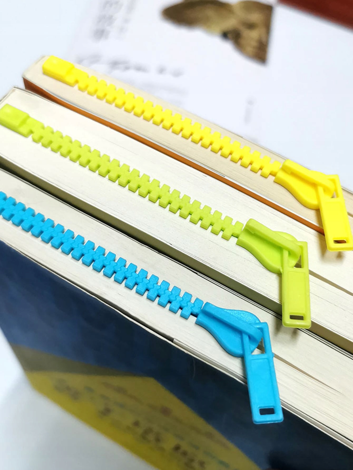 ZAKŁADKA DO KSIĄŻKI SUWAK ZAMEK BŁYSKAWICZNY Marka Inna