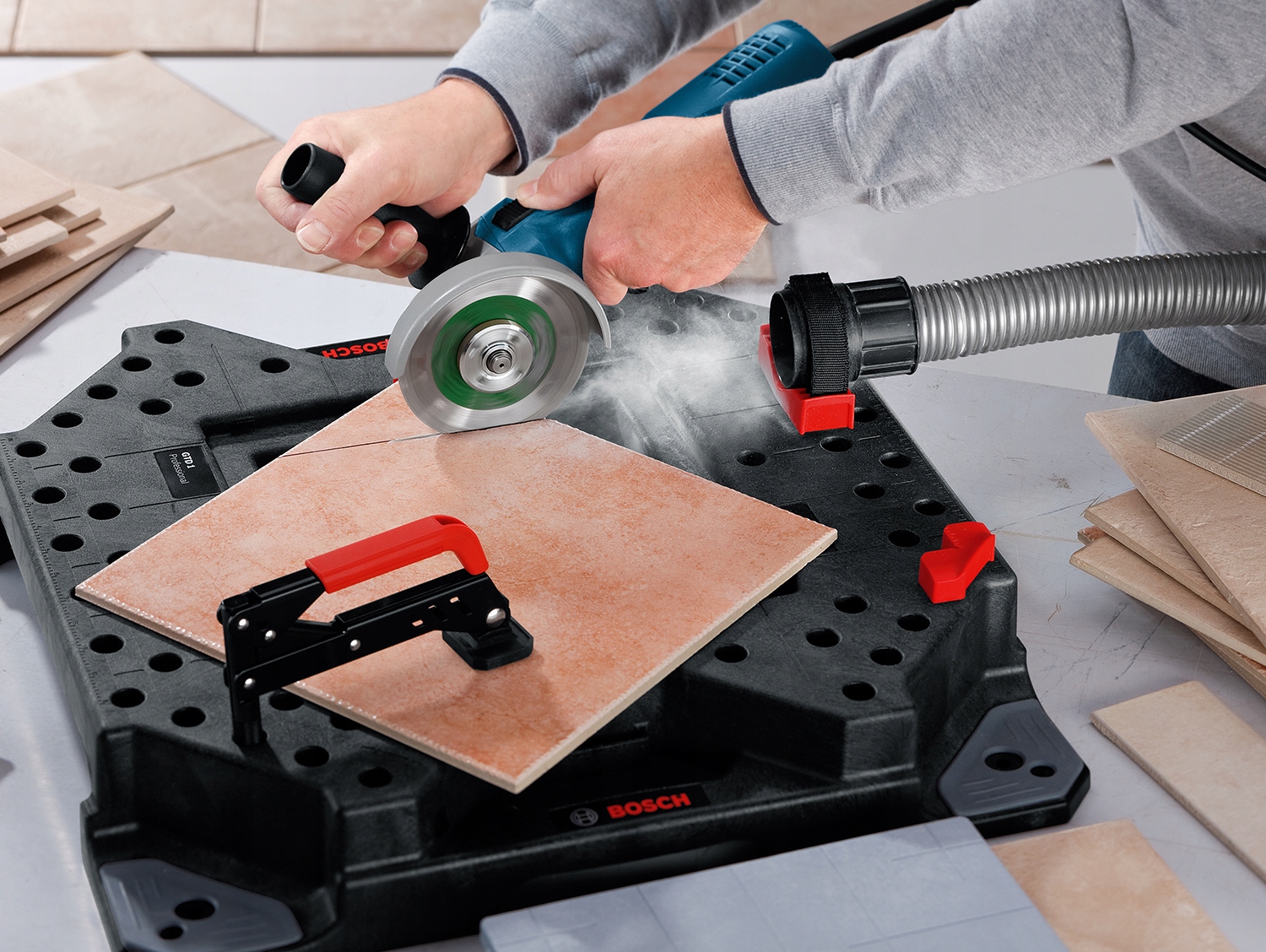 SZLIFIERKA KĄTOWA 125MM GWS 7-125 720W RSP 0601388108 BOSCH Maksymalna moc 720 W