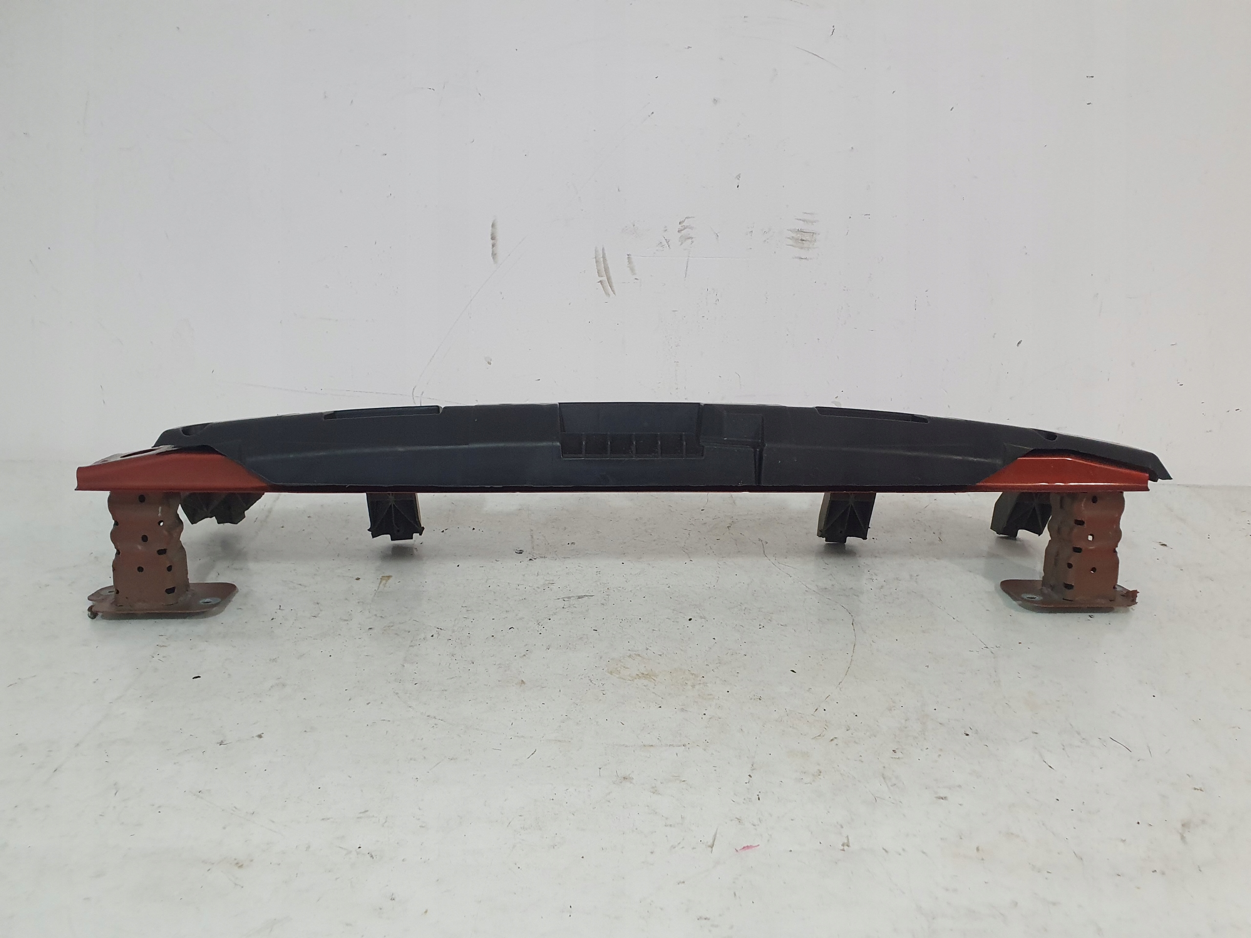 pillar sider absorber below bumper rear part tylni Dacia Jogger