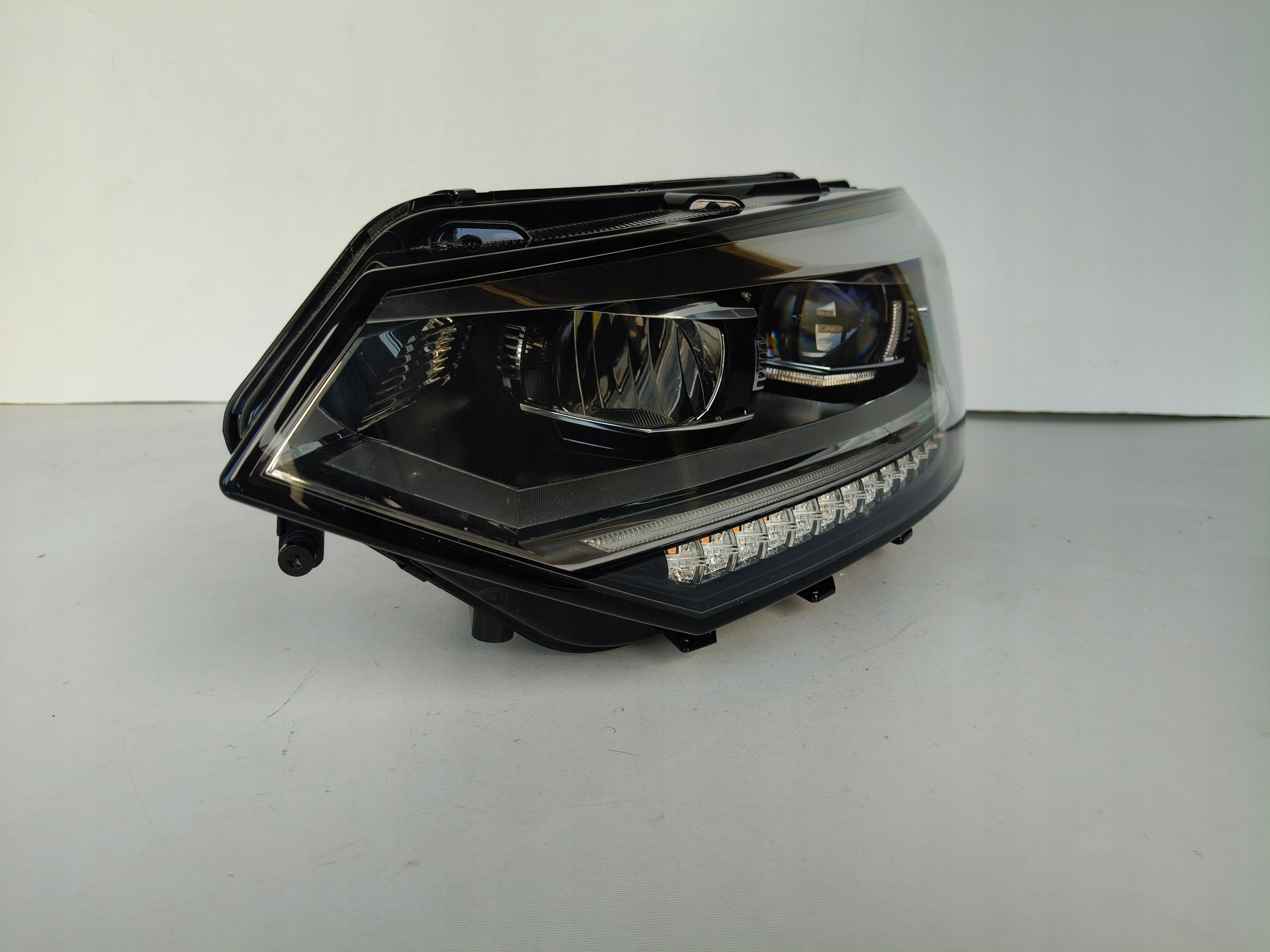 Licht links REFLEKTOR VW TOURAN 5TA 16- FULL LED