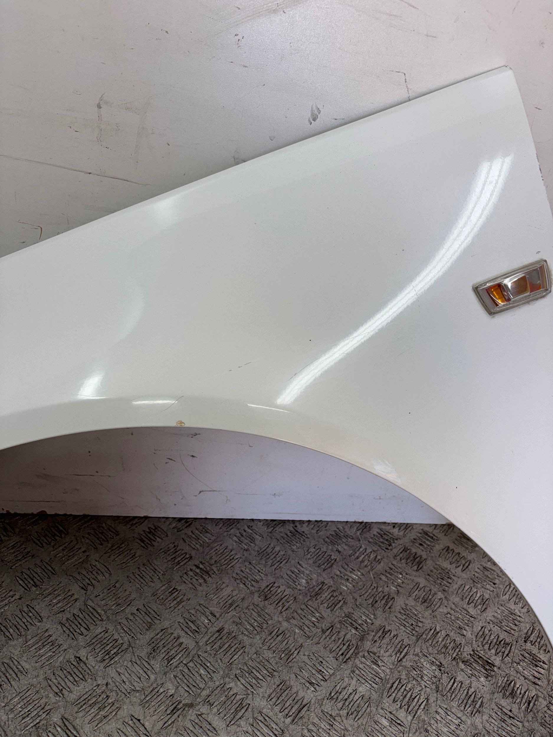 fender front front left OPEL INSIGNIA A