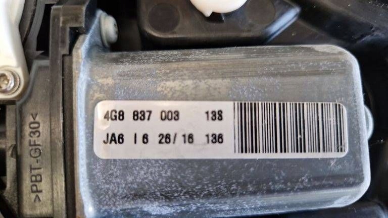 Audi A7 4G 2016 DOCIAG door left front 4G8837003