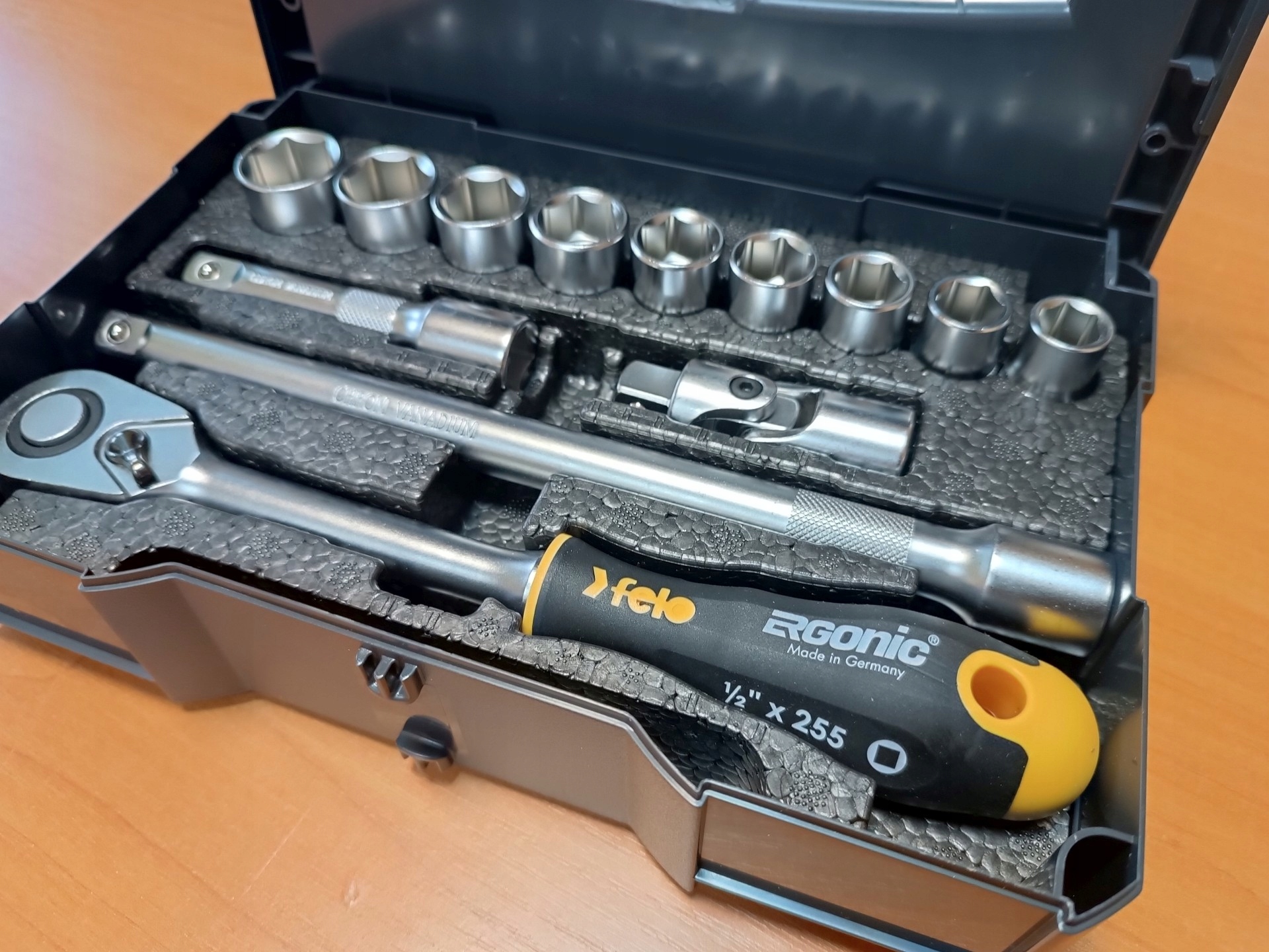 ZESTAW KLUCZY 1/2'' GRZECHOTKA ERGONIC 13 elementów FELO TANOS Systainer Liczba elementów w zestawie 13