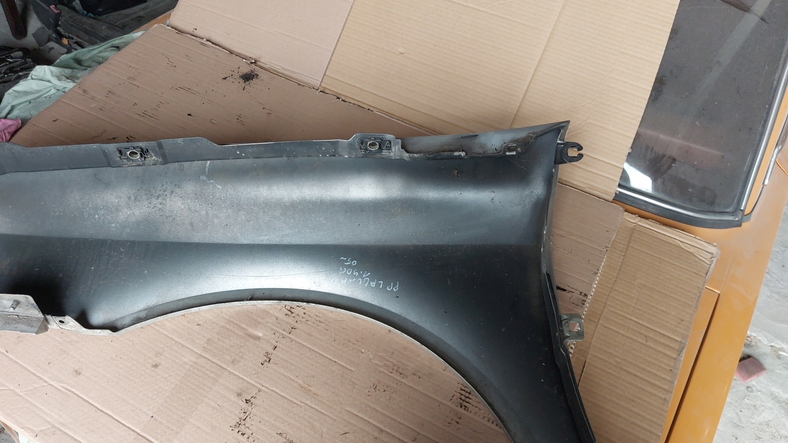 fender right front RENAULT LAGUNA II LIFT colour TED69 2005-2007 original