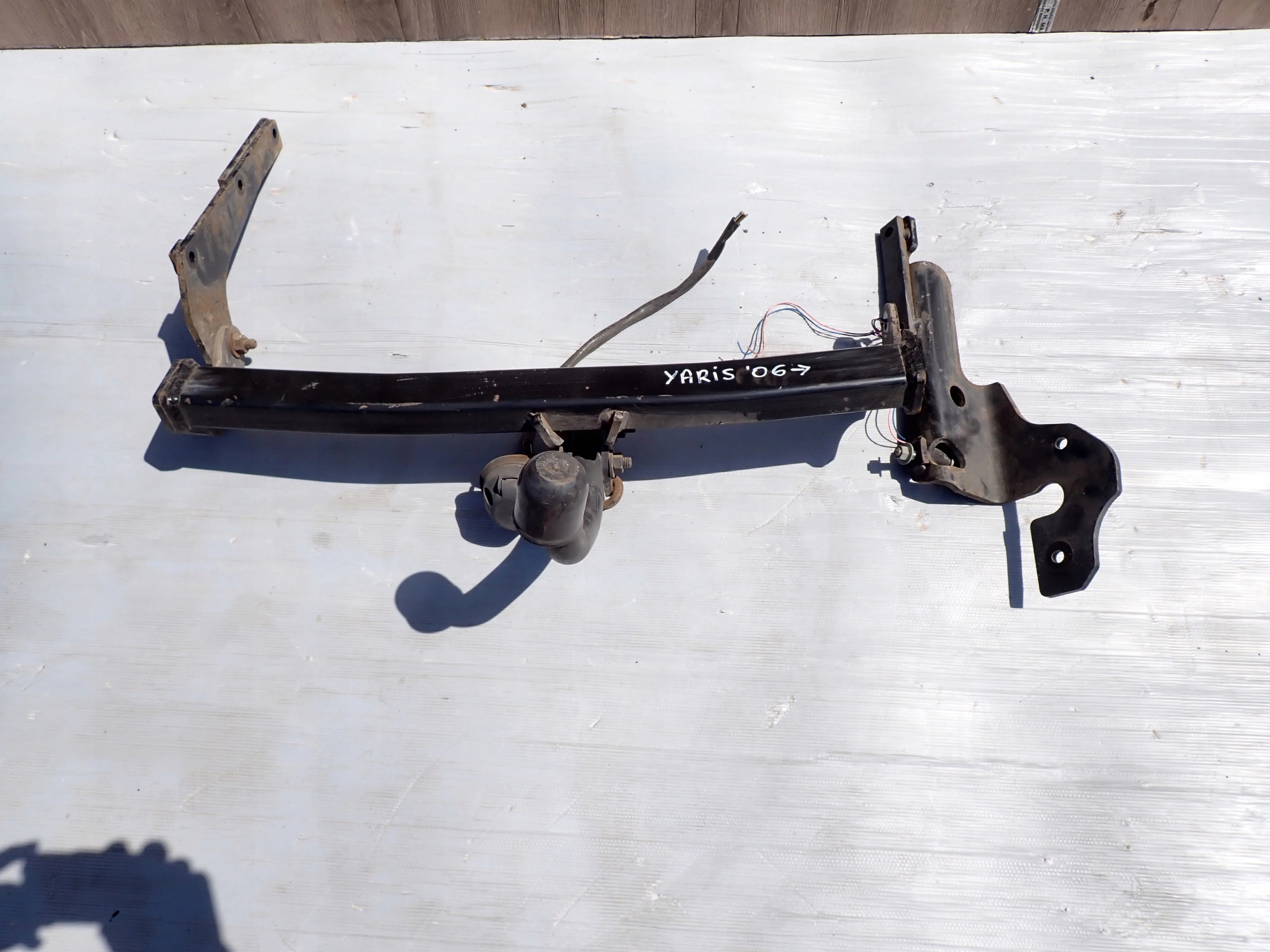 TOYOTA YARIS II 06-11 HAK HOLOWNICZY