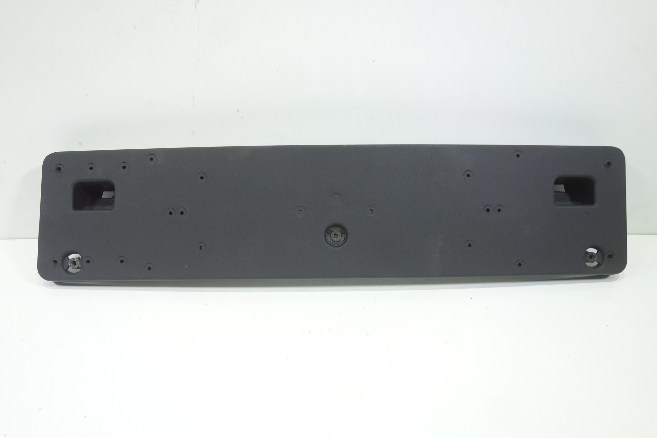 PODKŁADKA POD TABLICE MERCEDES A W177 AMG