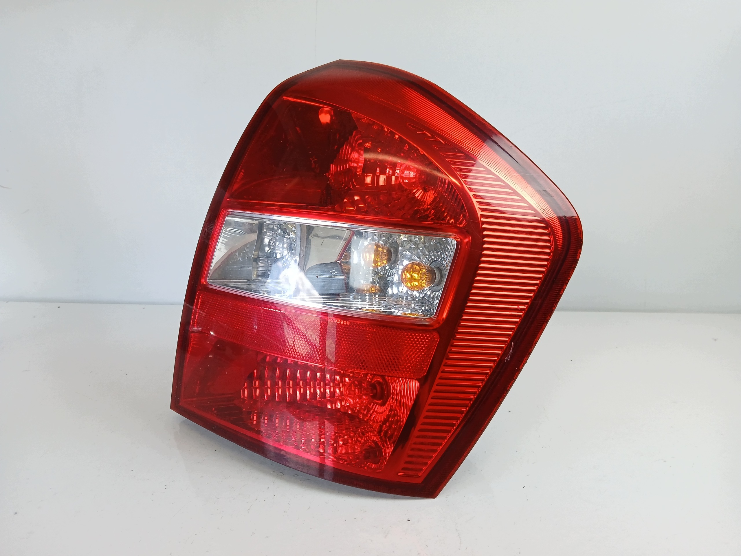 KIA CERATO and light right rear part