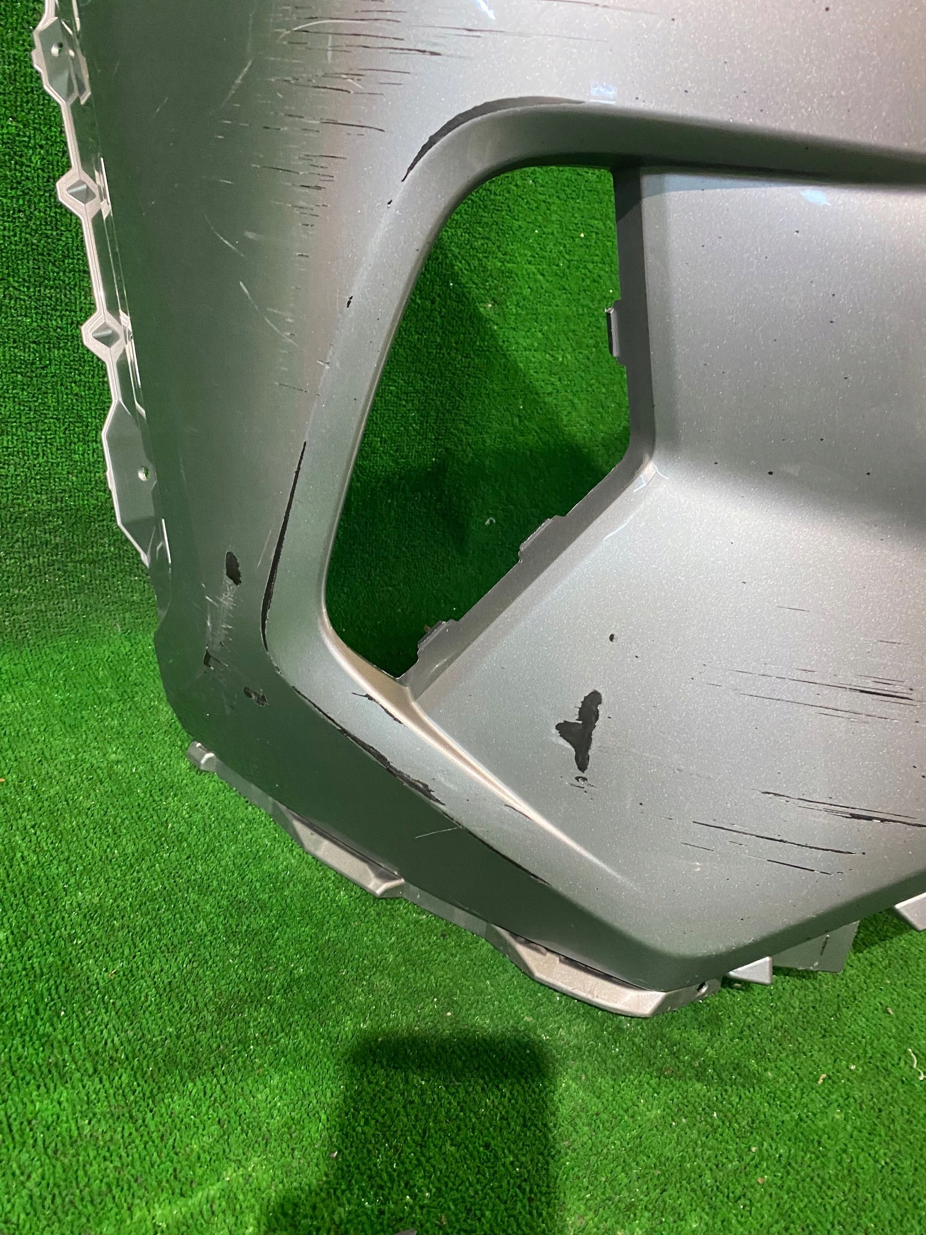 Frontstoßstange vorne TOYOTA RAV4 V 18