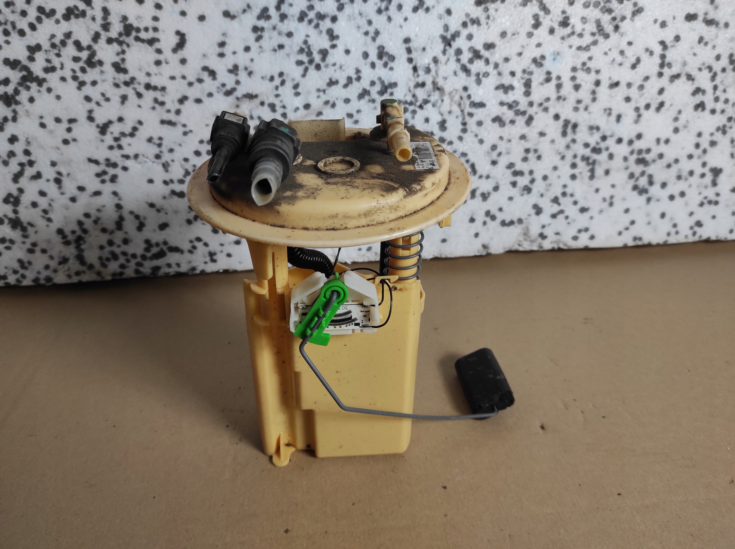 feed pump VOLKSWAGEN GOLF V 0973135990003