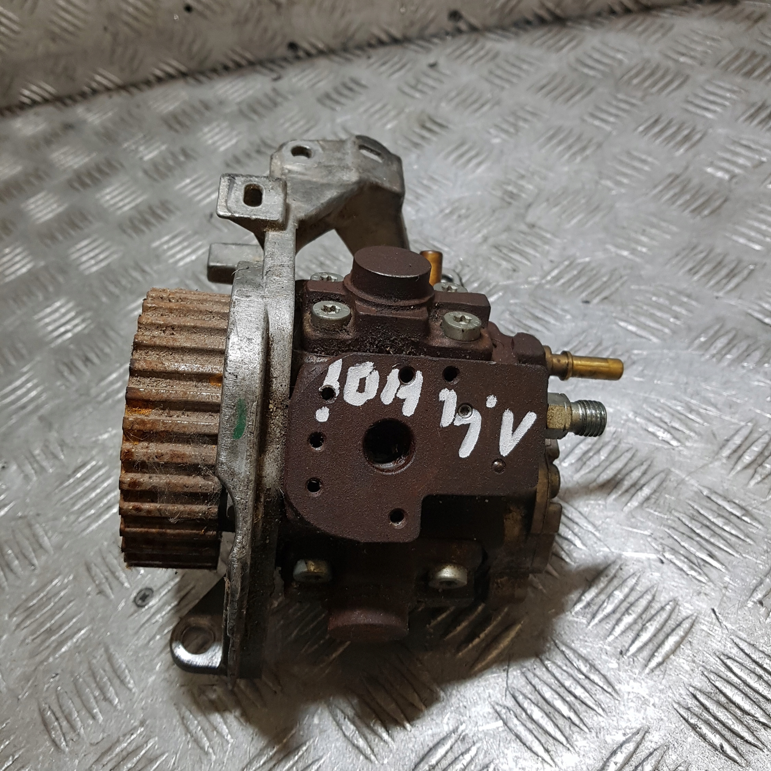 Pompa WYSOKIEGO pressione PEUGEOT 207 0445010102