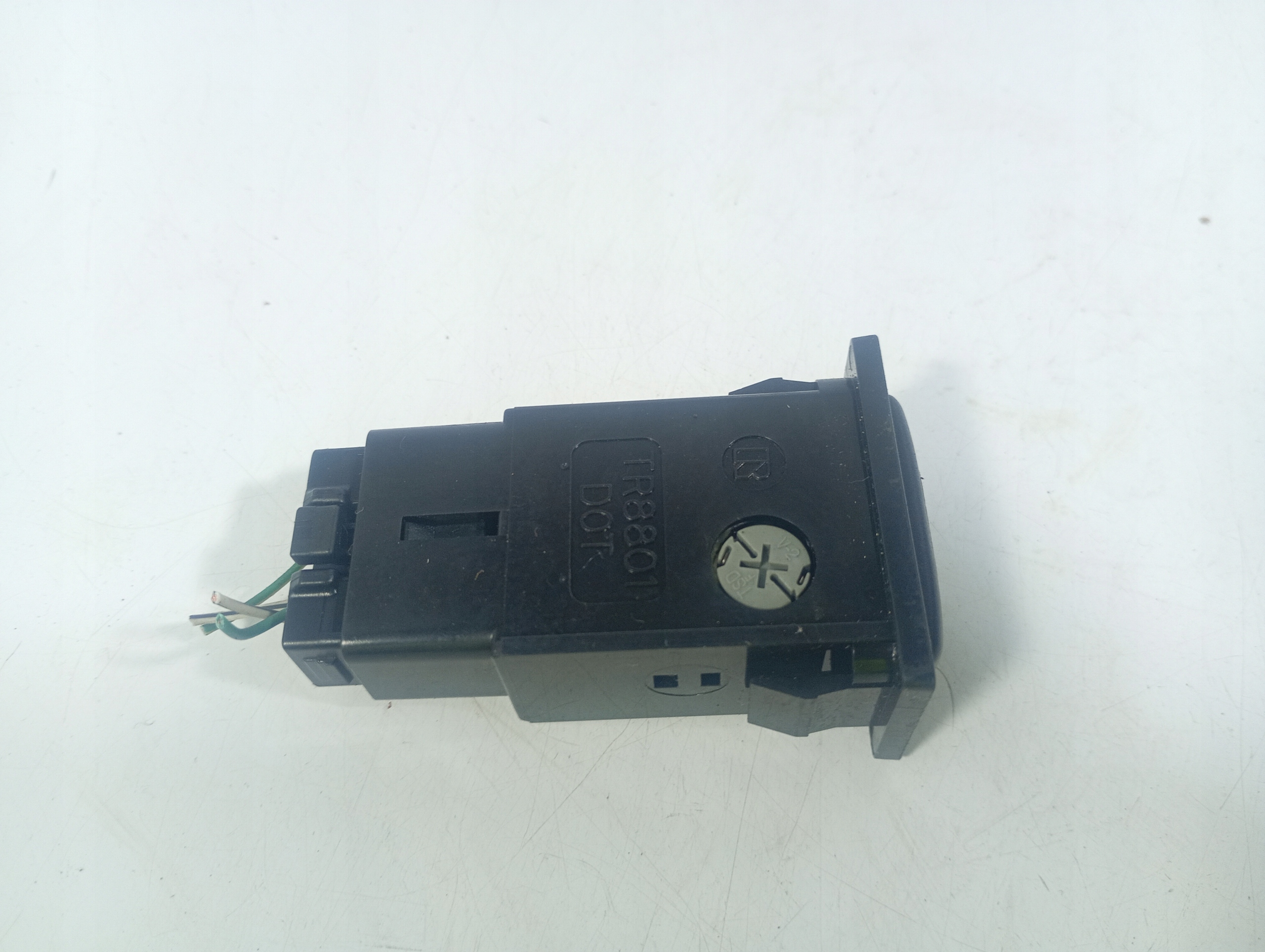 Toyota Avensis T25 03-09 switch switch button TRC