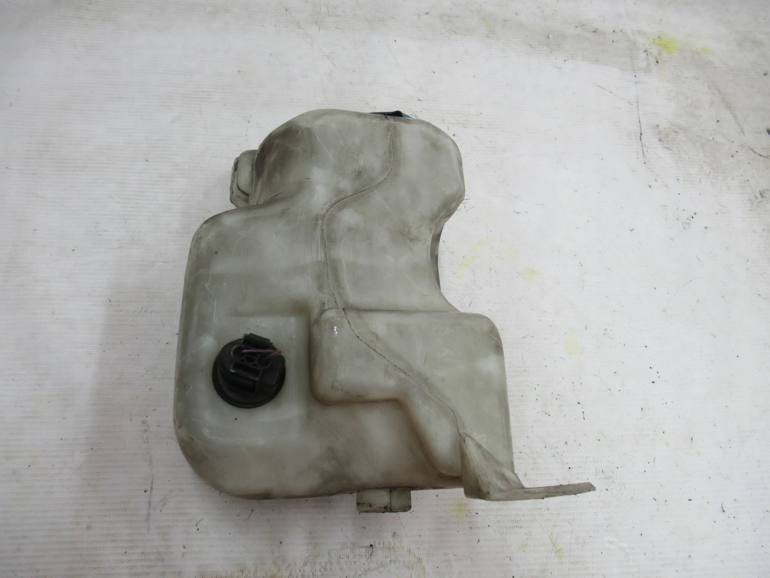washer fluid tank SEAT LEON and