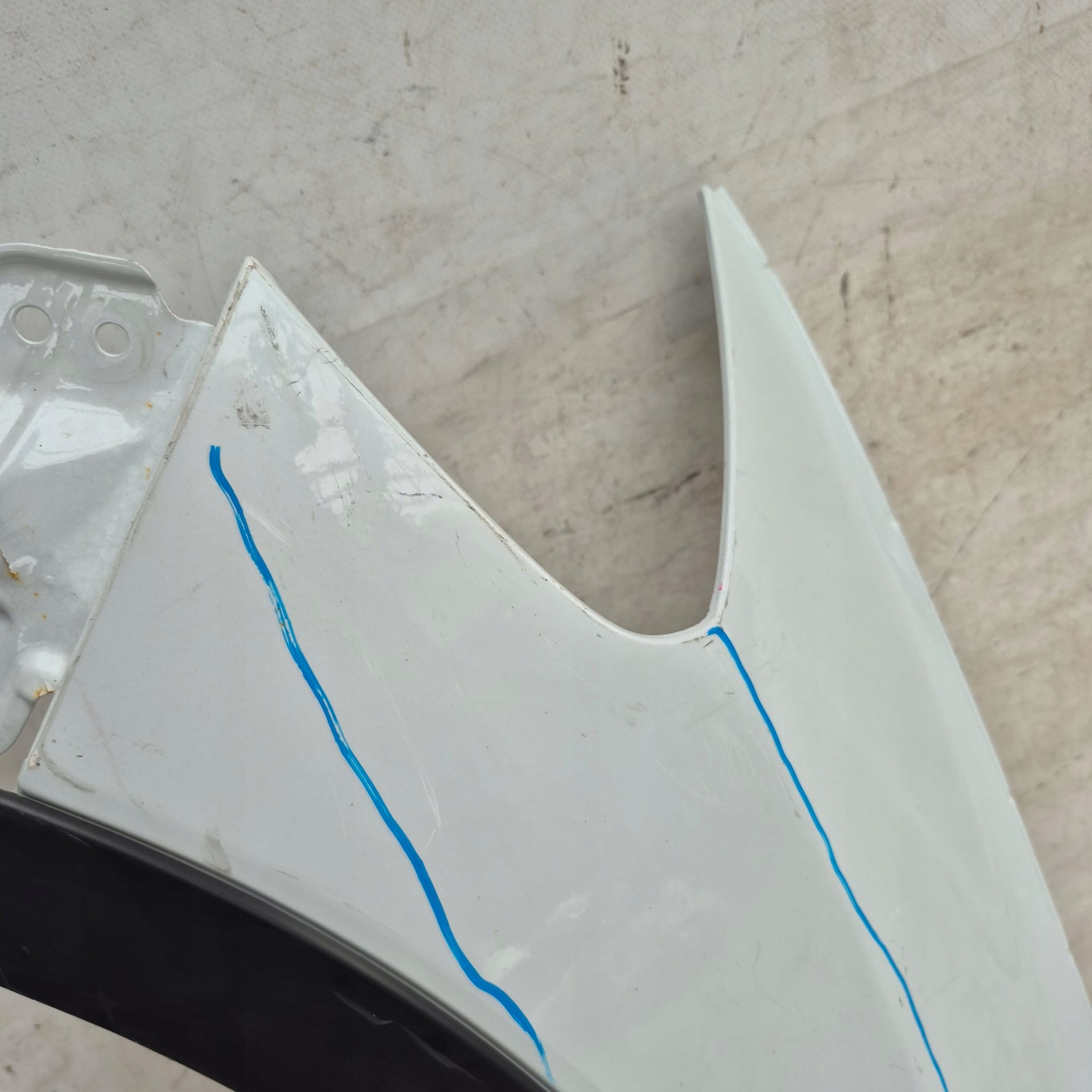 SUZUKI SX4 S-CROSS 13- fender left front front moulding for fender