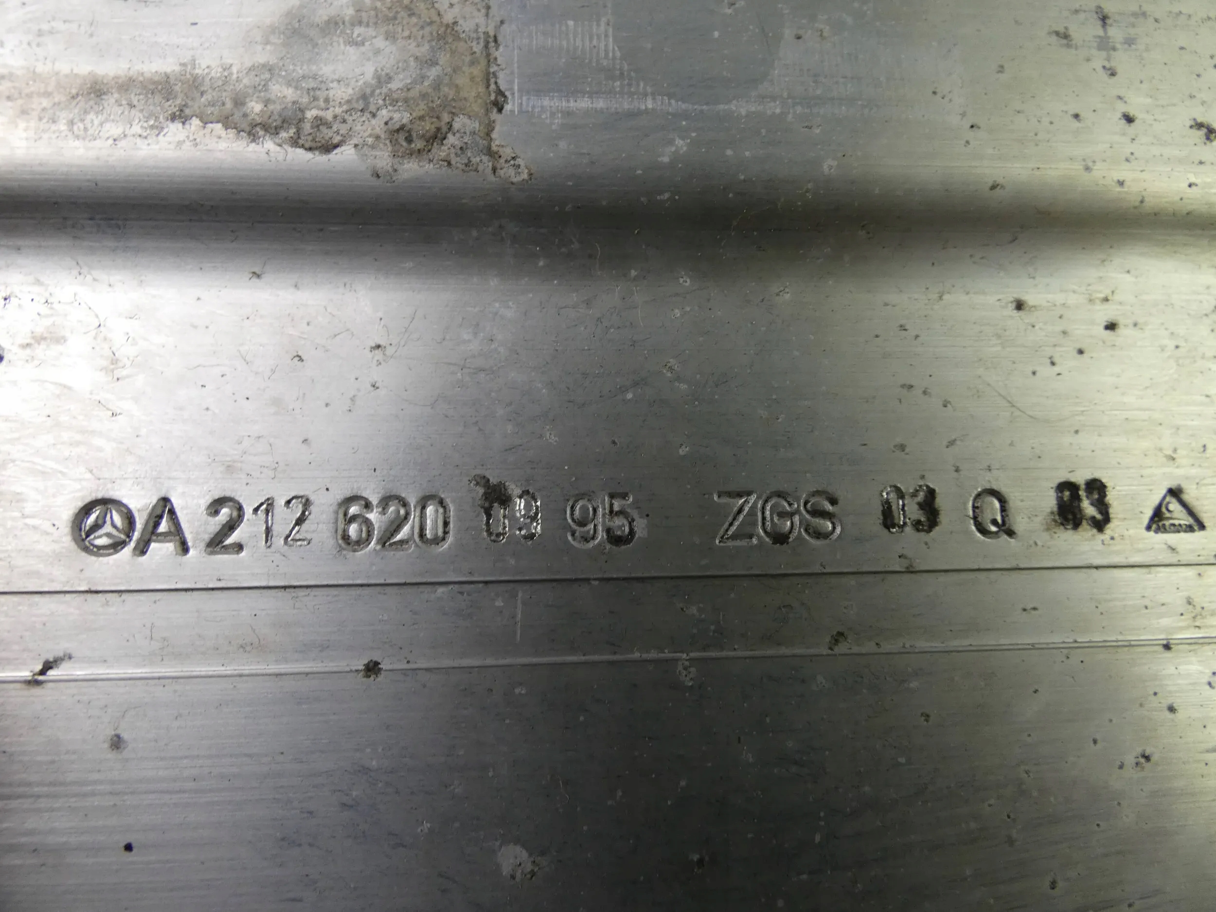 Mercedes E KLASA W212 beam tip sider left left front front