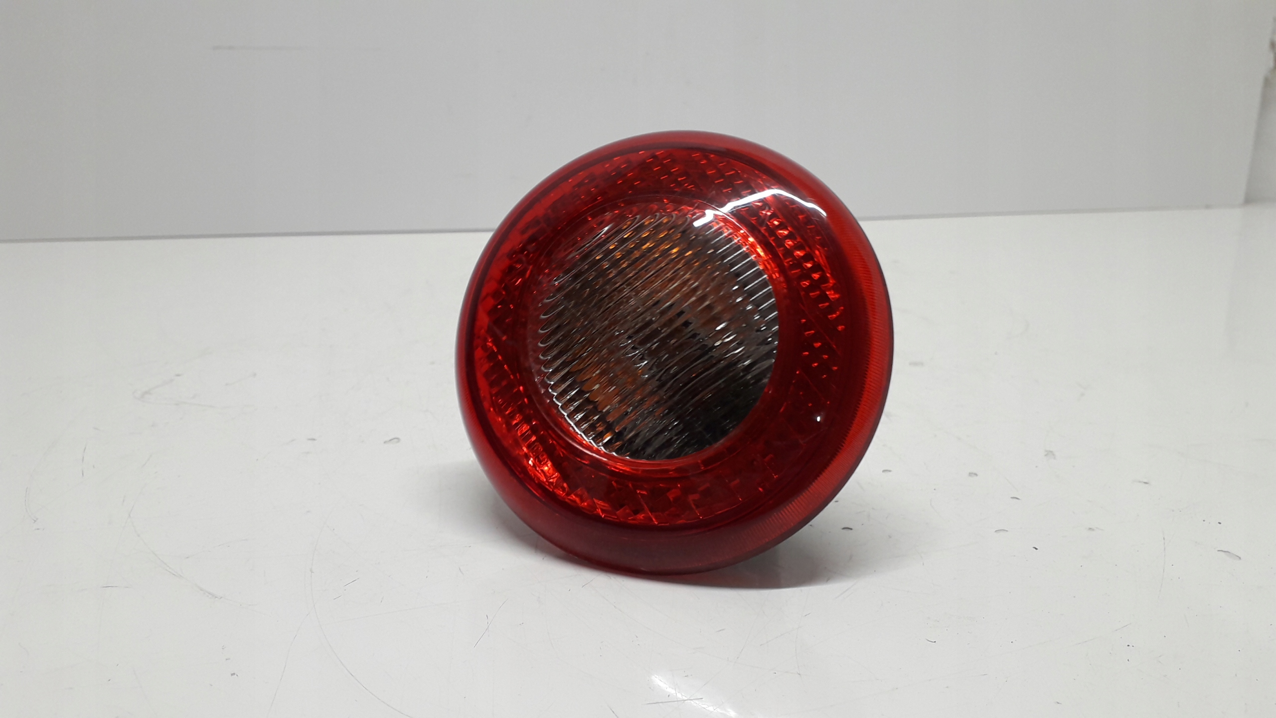 CHEVROLET HHR LAMPA PRAWA TYŁ TYLNA