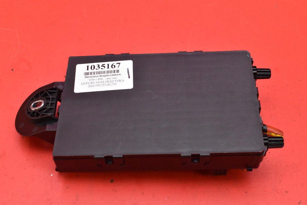 fuse box 31346672 VOLVO S90 2 II 2.0 D4 190 KM 16-20