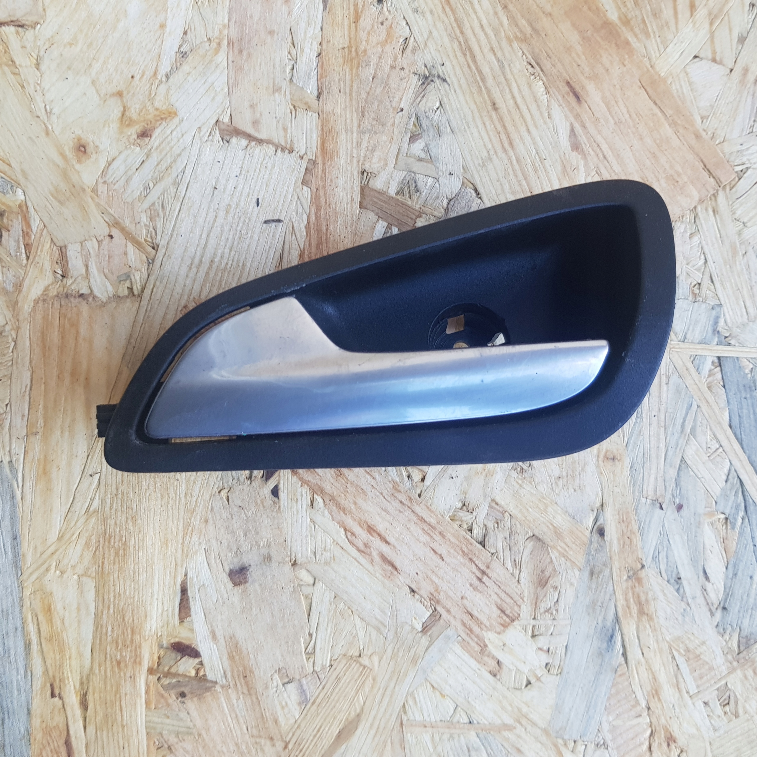 FORD FOCUS MK3 11-15R KOMBI HB handle inner left front