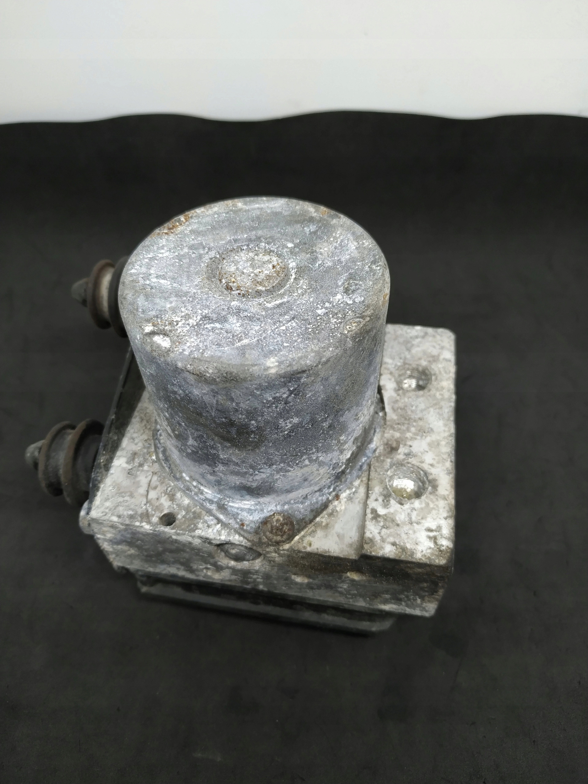 pump ABS AUDI A4 B8 8K0907379AK