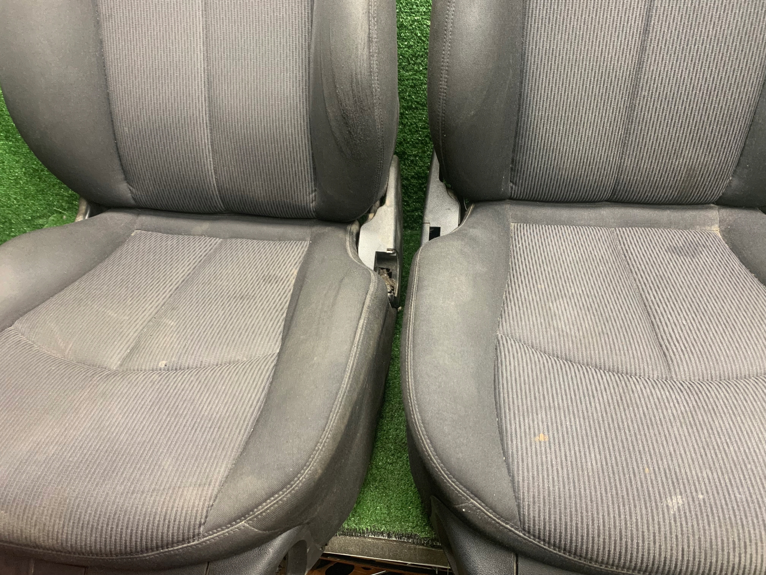 seat left right front front driver´s of the passenger MERCEDES w211