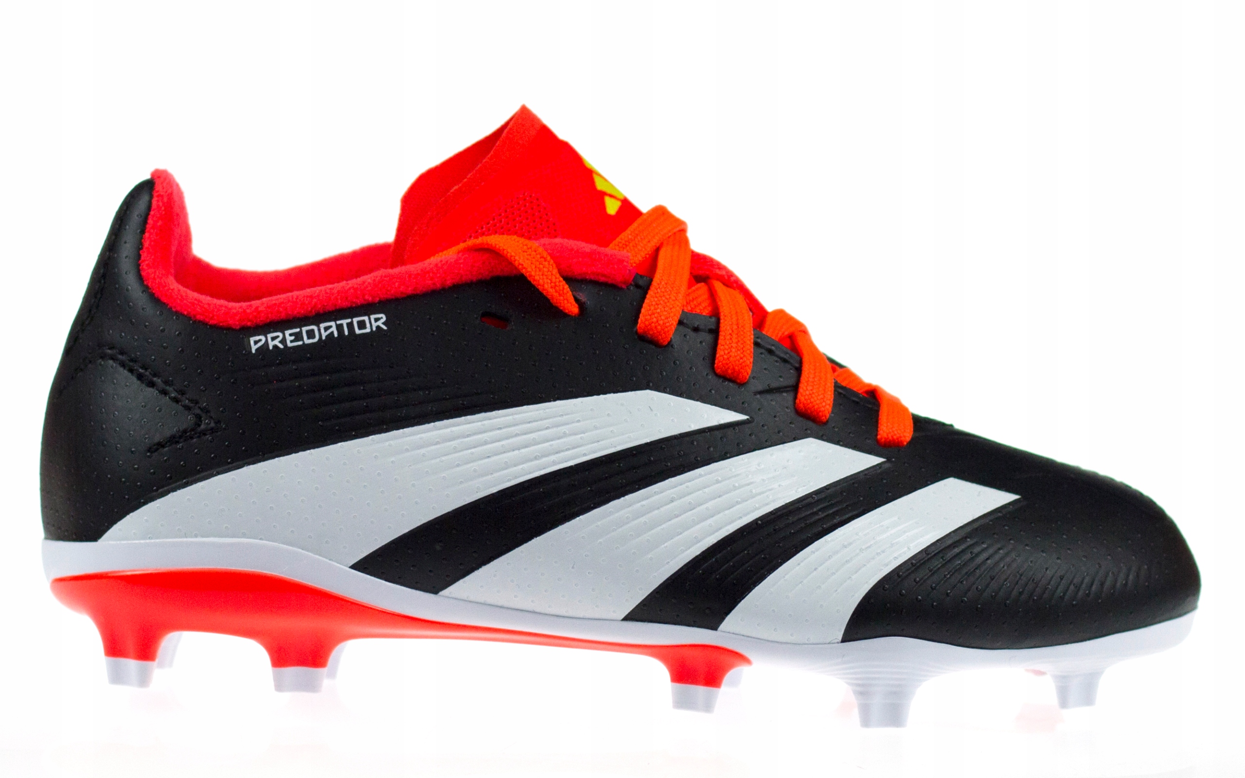 Zátky Adidas Predator League Fg J