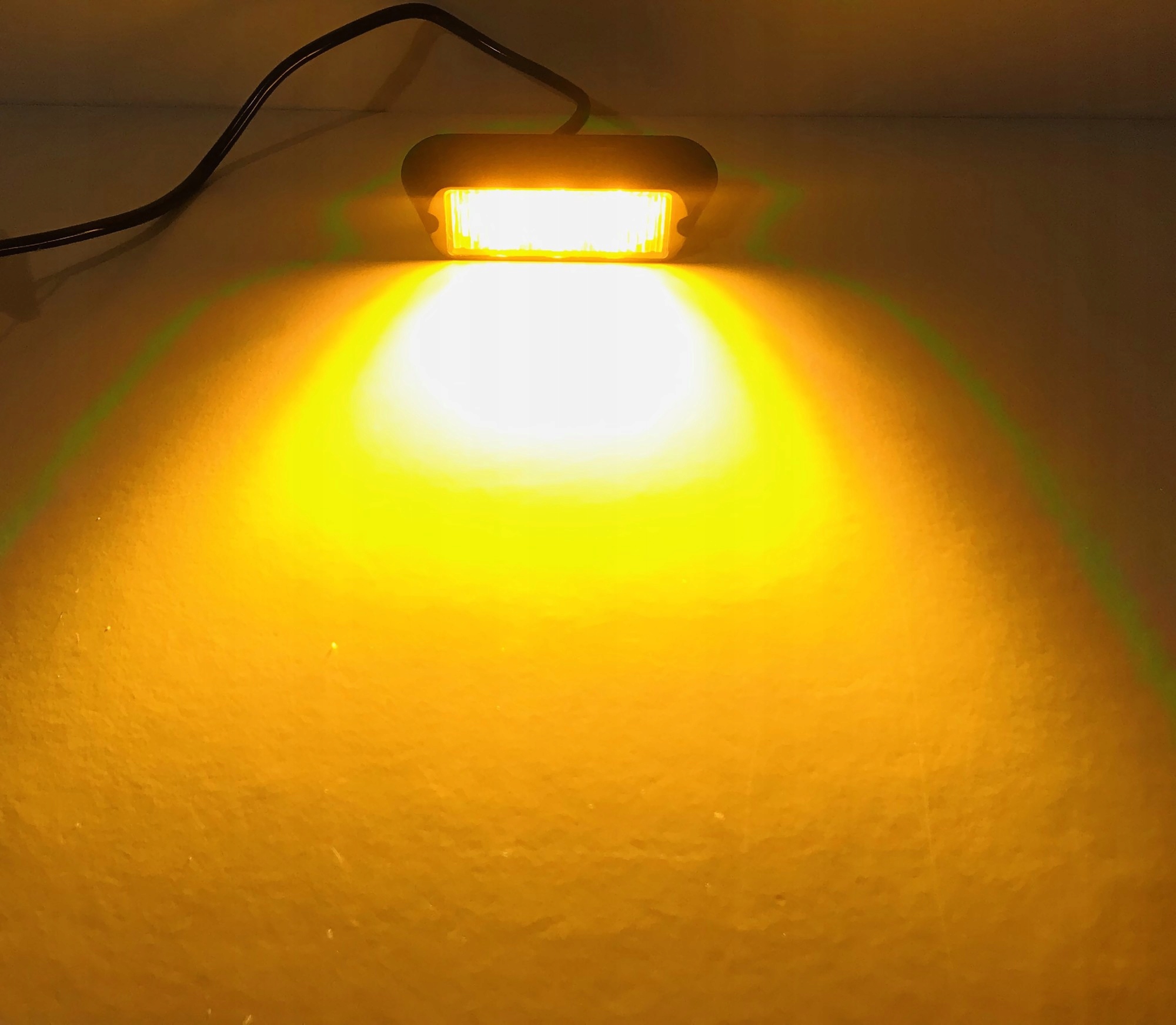 LAMPA OSTRZEGAWCZA 3 LED STROBOSKOP POMOC DROGOWA Informacje dodatkowe żarówki w zestawie