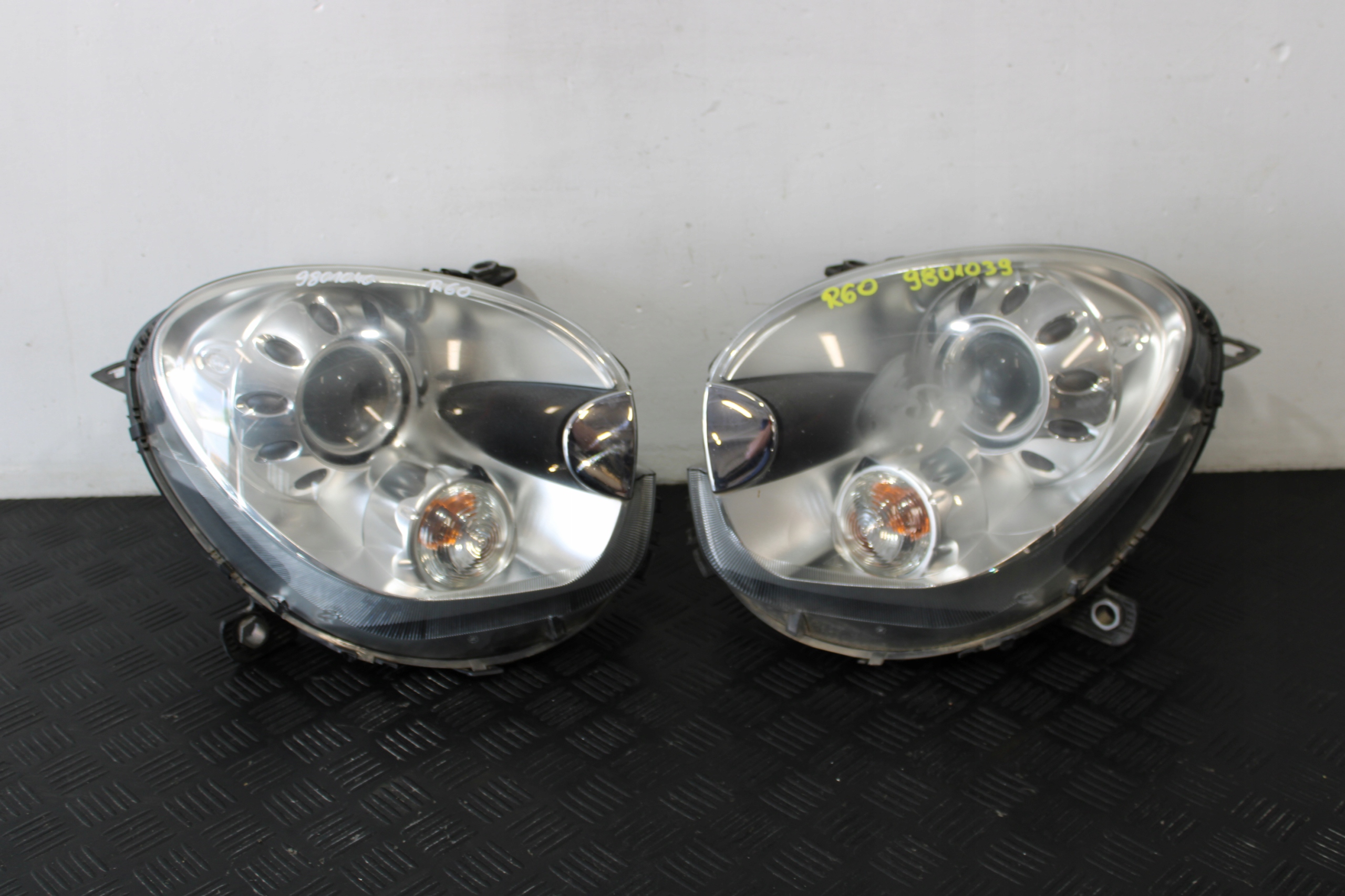 lights light front front XENONY 9801040 9801039 MINI COUNTRYMAN R60 S
