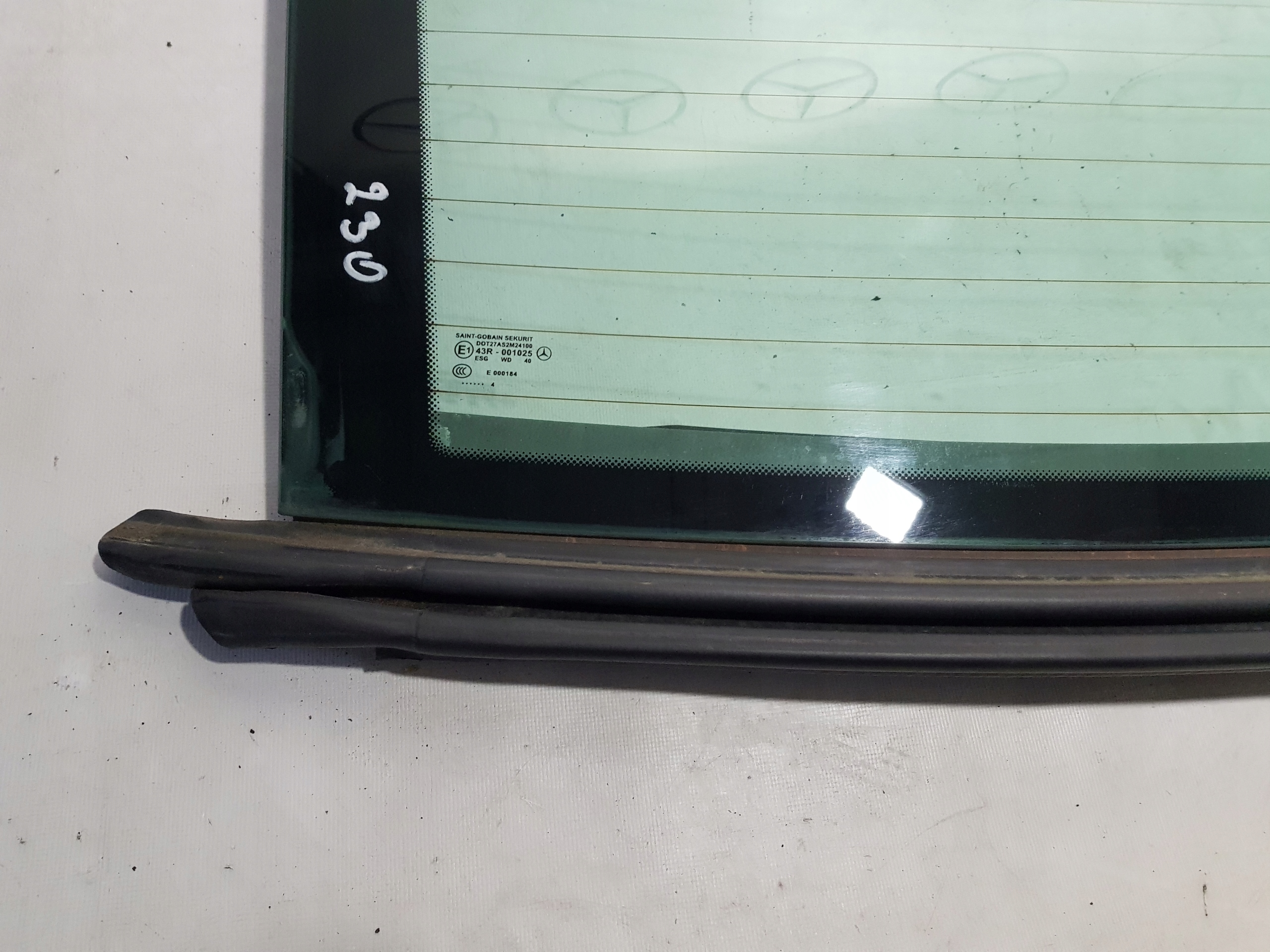 MERCEDES SL R230 W230 ABLAK hátso far