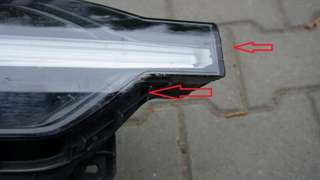 VOLVO XC60 II LIFT light front MID LED right