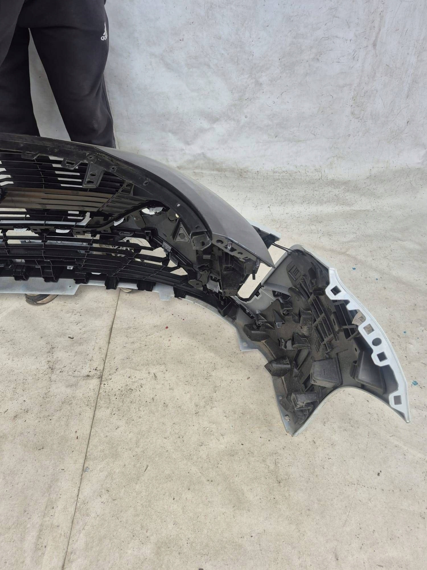 PEUGEOT 308 III T10 21- bumper front front 4XPDC 9837677880