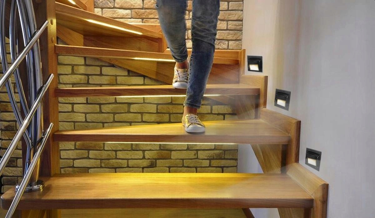 Sada osvětlení schodů Halogen Led 9x senzory