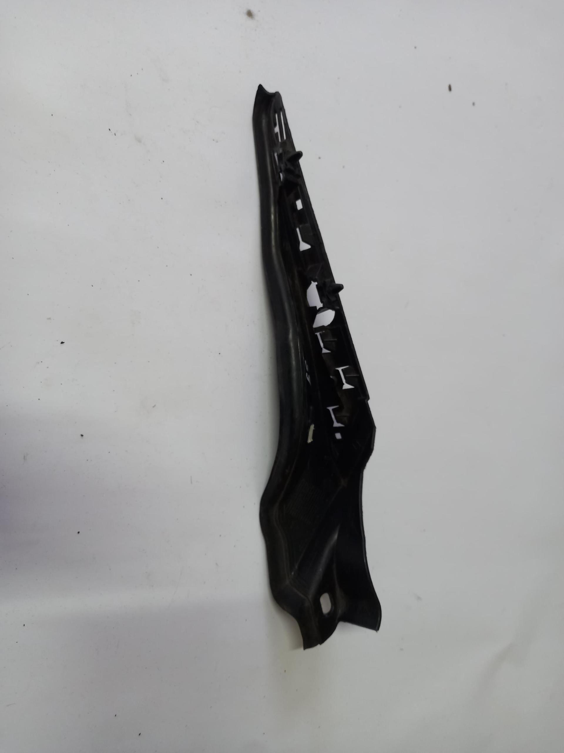cover under the window right RENAULT MEGANE III 08-16