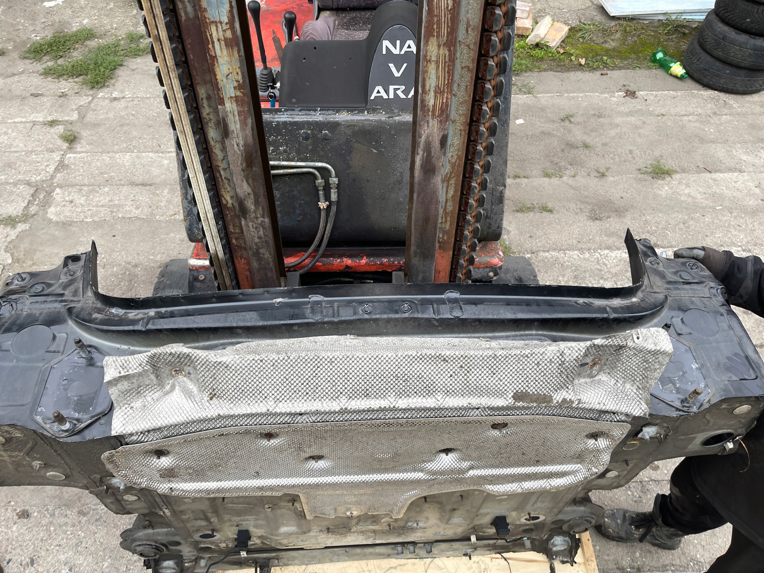 BMW F45 Active Tourer sump rear panel sump quarter 668