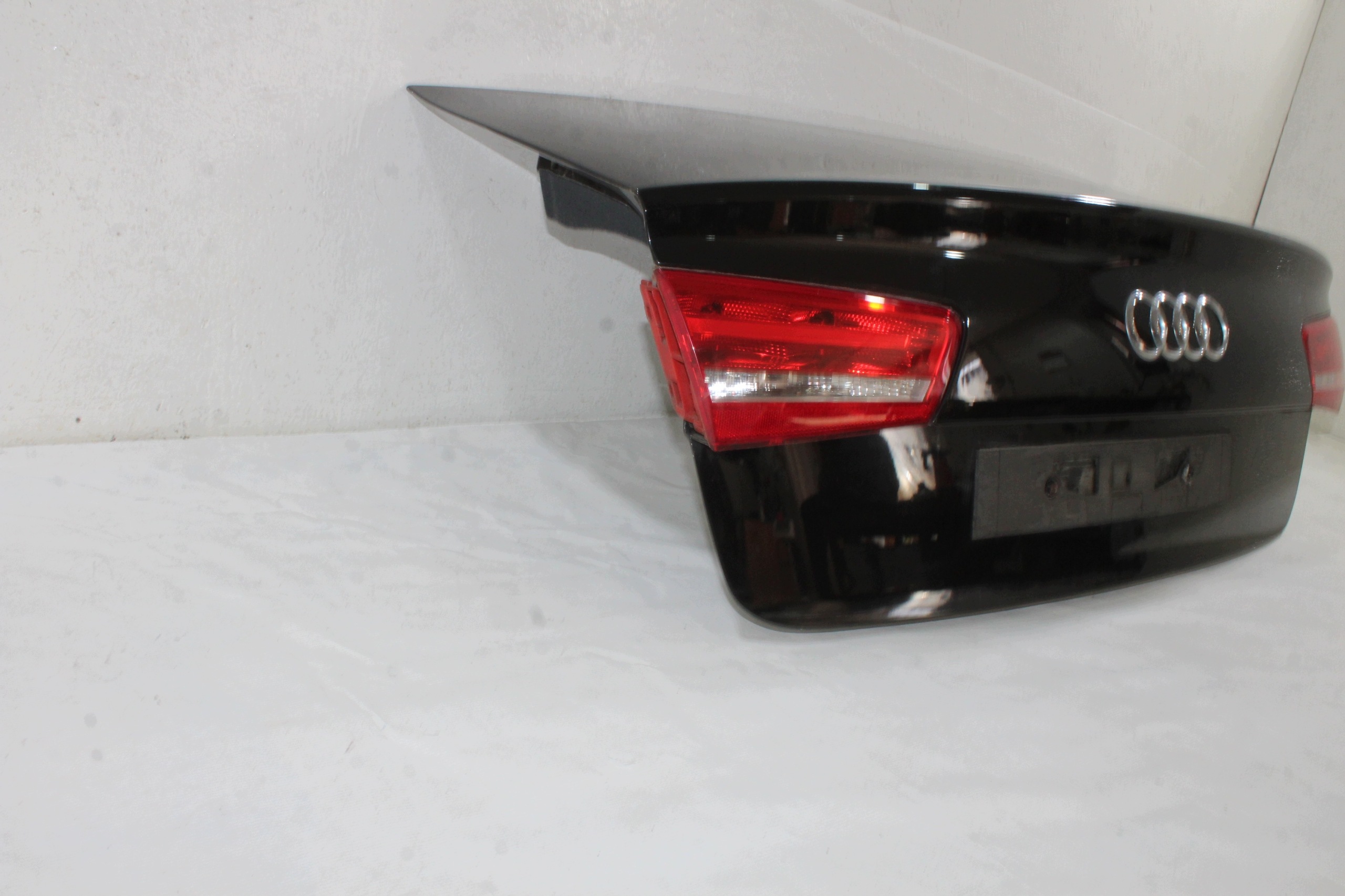Audi A4 C7 4G sedan trunk door boot rear part complete LY9B