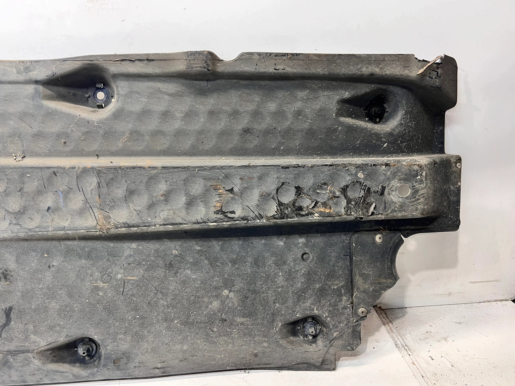 cover chassis left AUDI A3 8P 1K0825211E 155/26