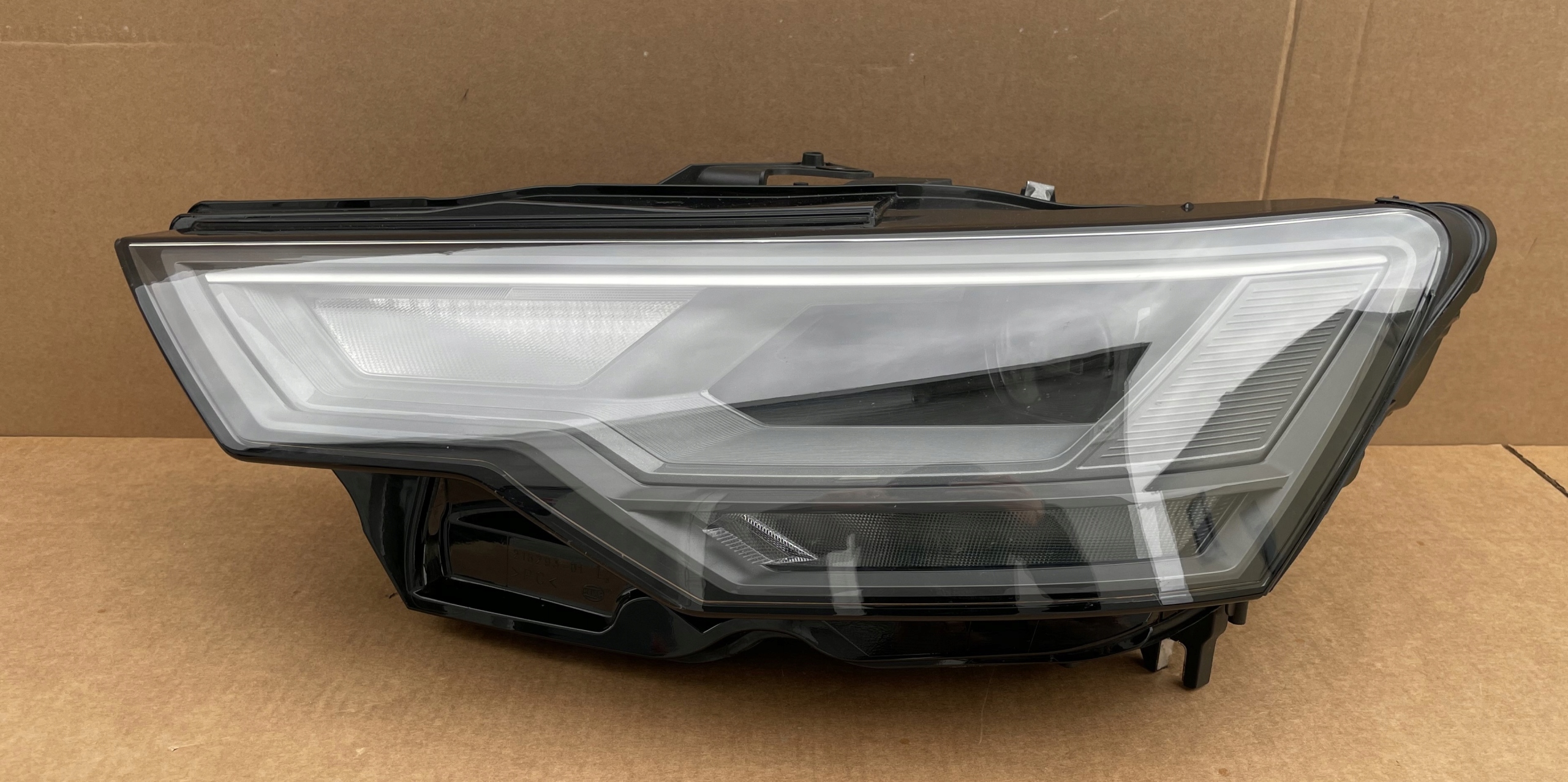 Feux phare FULL LED AUDI A6 C8 Original Complète 4K0941033 Gauche Comme Neuf