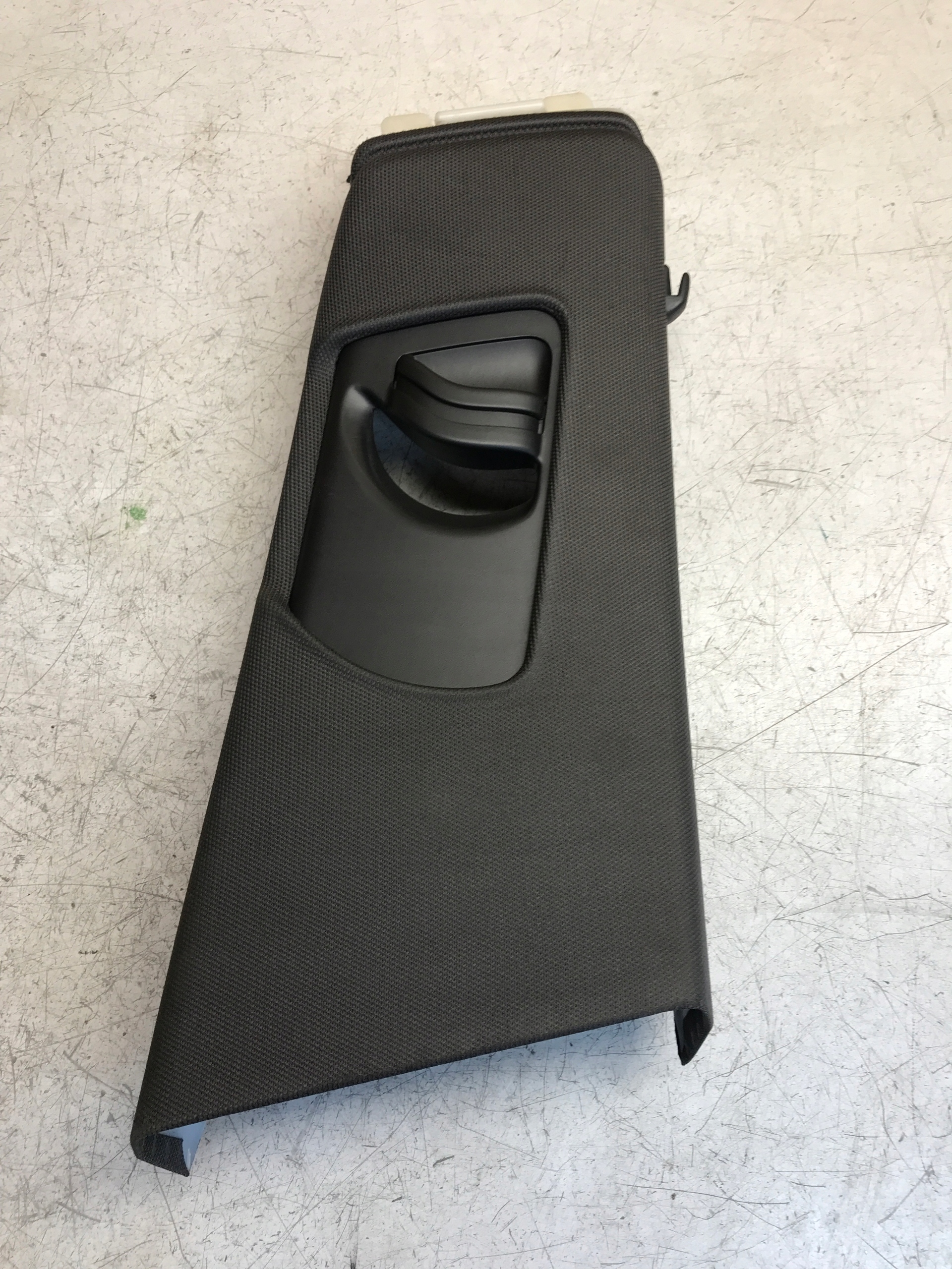 Blende Abdeckung SLUPKA B rechts AUDI A5 SPORTBACK S-LINE