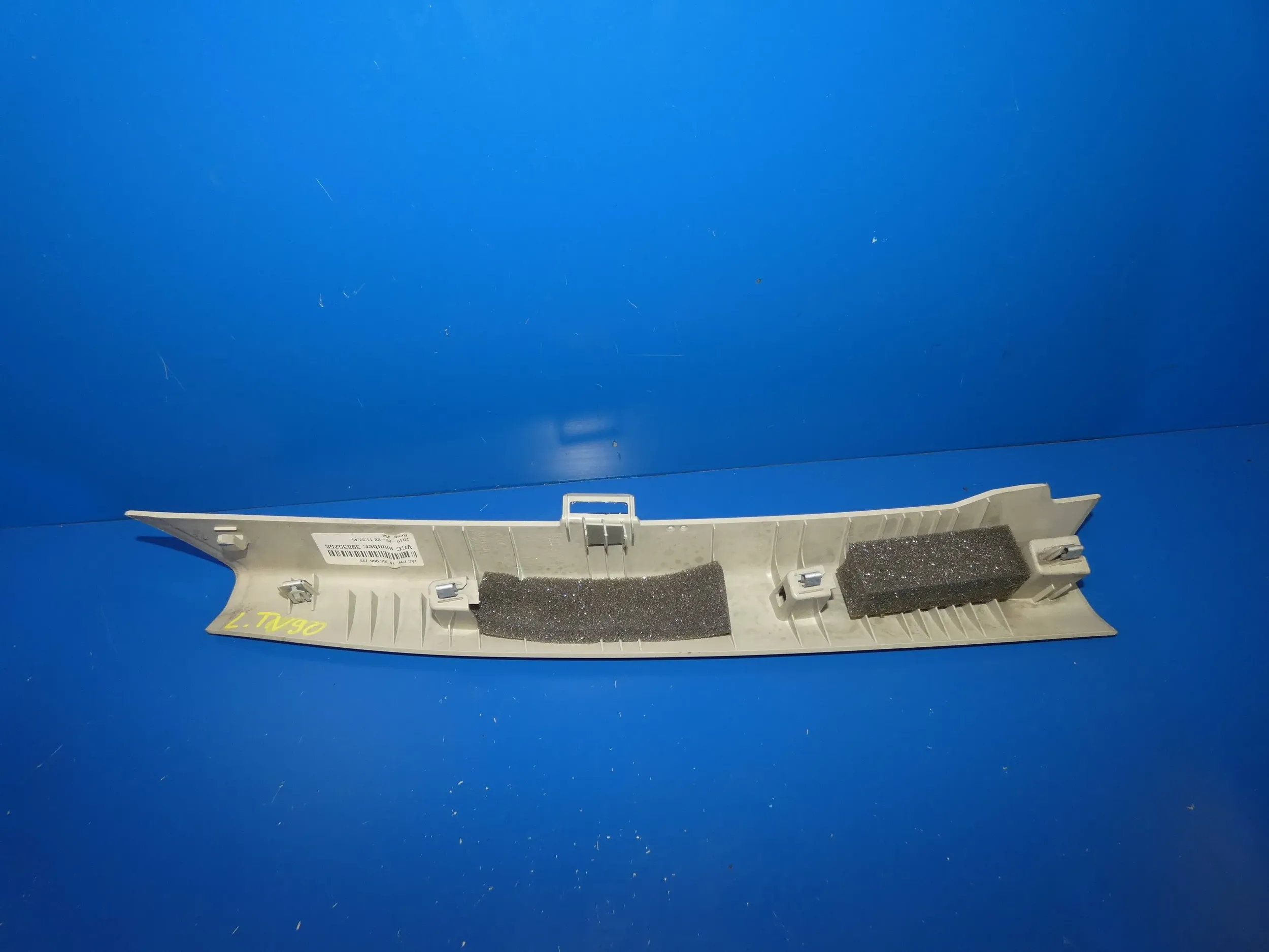 VOLVO V90 II cover SLUPKA left rear part rear left