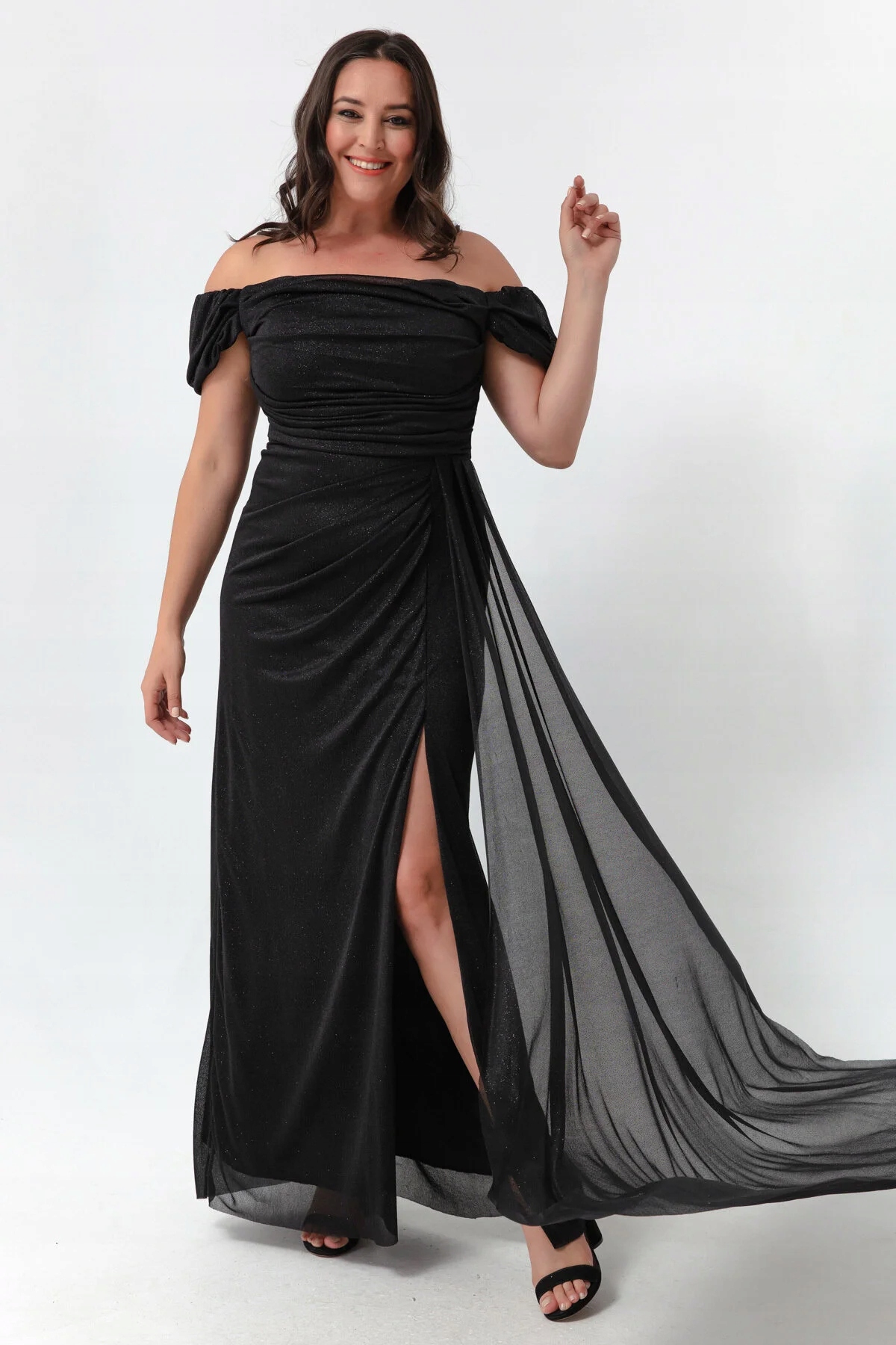 Černé Šaty Plus Size S Vráskami A Tylem 44 5GA