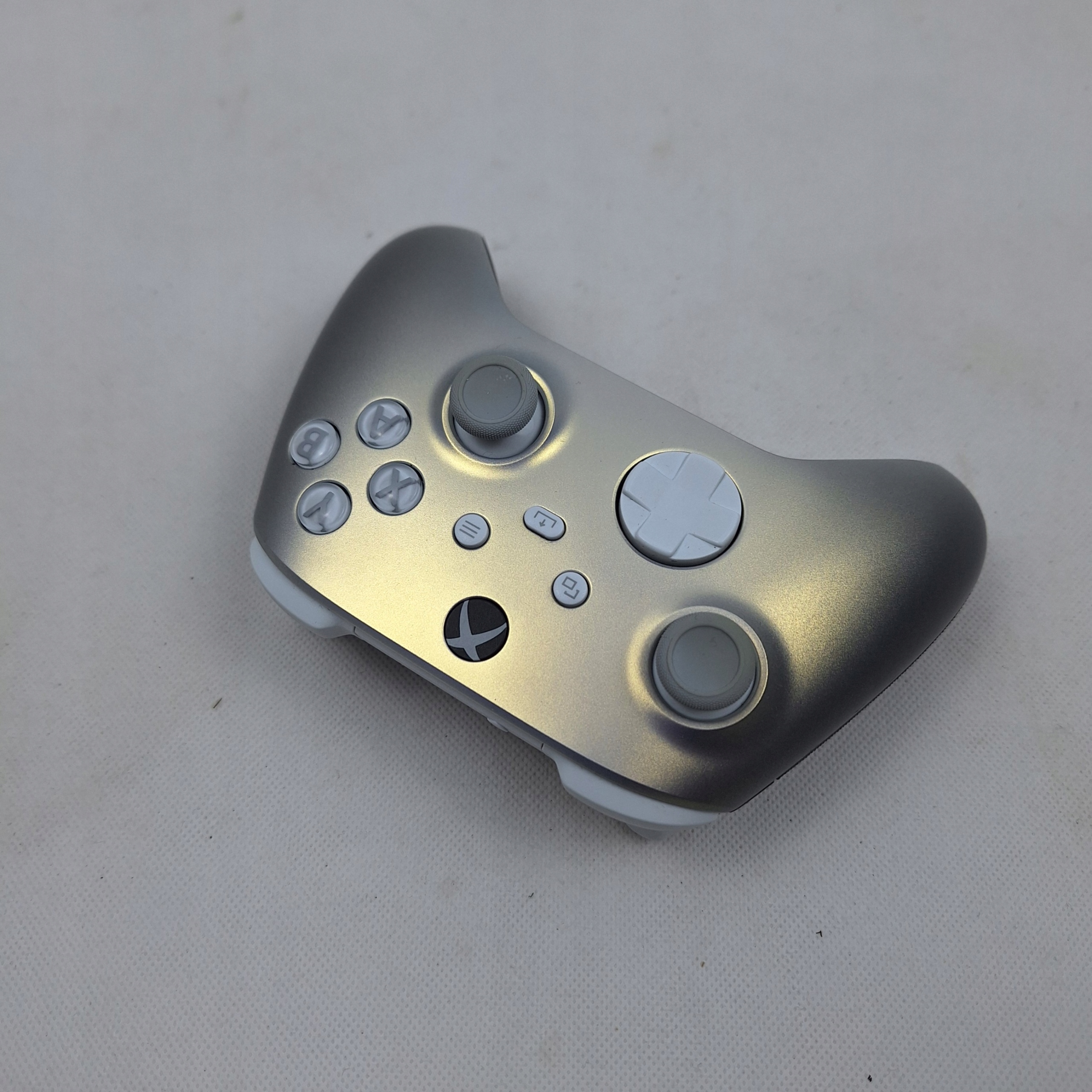 ORYGINALNY PAD XBOX ONE S X SERIES S X BIAŁY LUNAR SHIFT 1914 SPRAWNY GOOD Kompatybilne platformy PC Xbox Series Xbox One