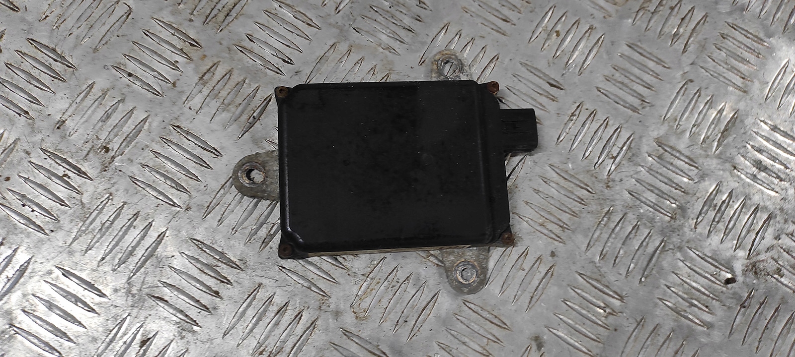 lexus RC 350 ассистент модуль