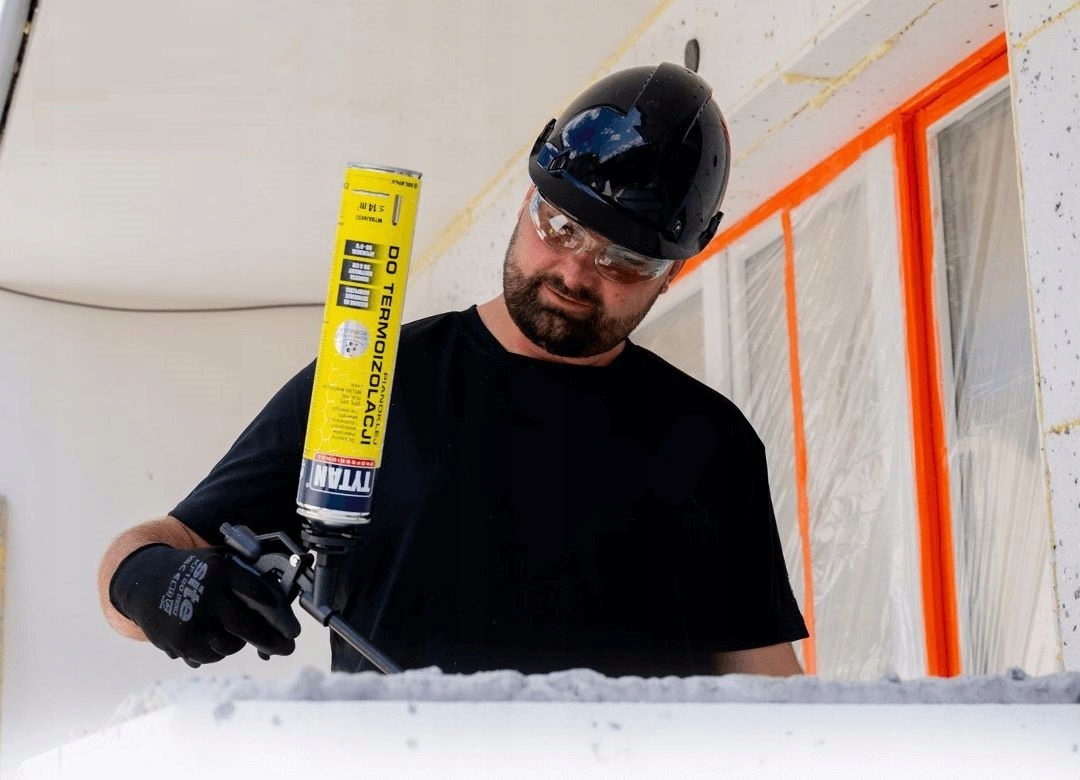 TYTAN PIANOKLEJ DO TERMOIZOLACJI 820ML Marka Tytan Professional