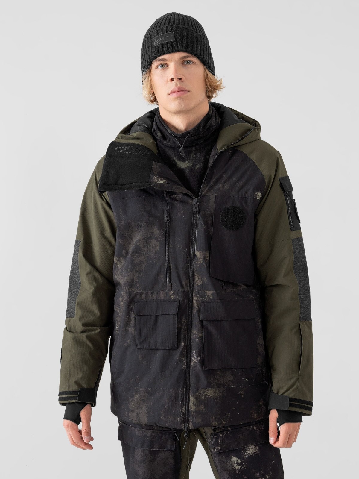 4F Kurtka Snowboardowa Fob D4Z21-KUMS255 15 000 Neodry R. M