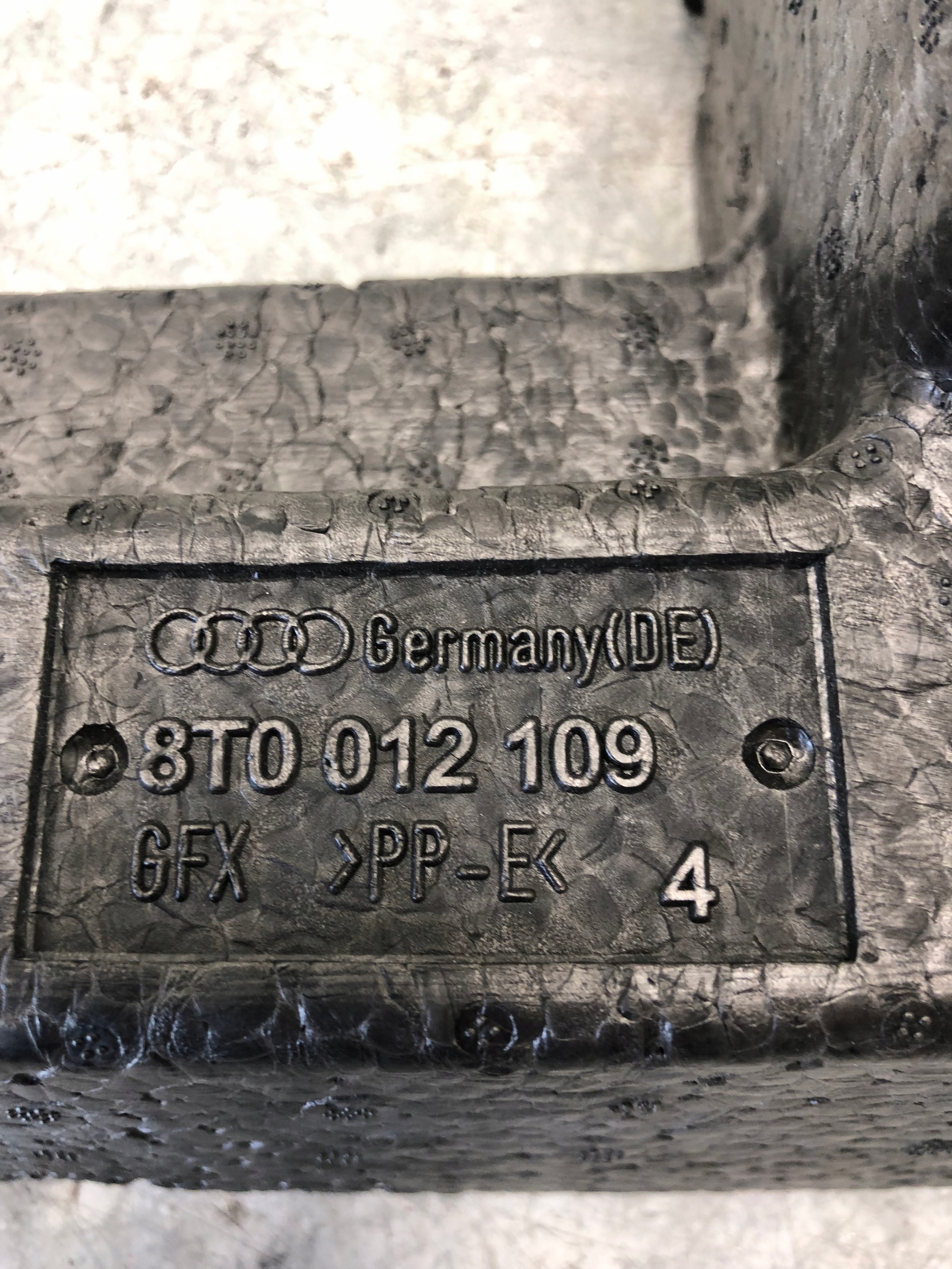 polystirene boot floor well AUDI A4 B8 A5 8T0012109