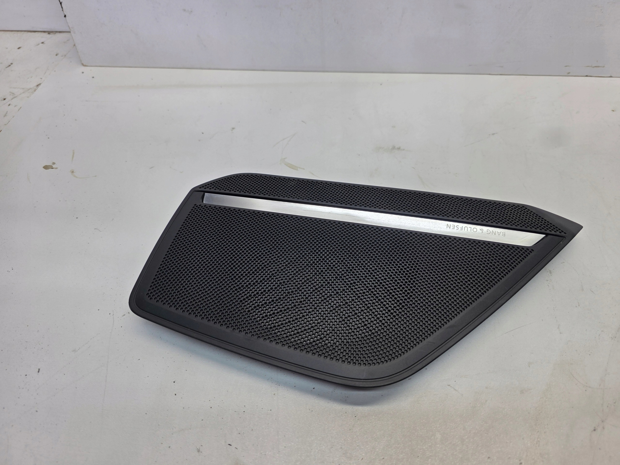 krycí repráku dveře levý předek AUDI A6 C8 4K0035419A