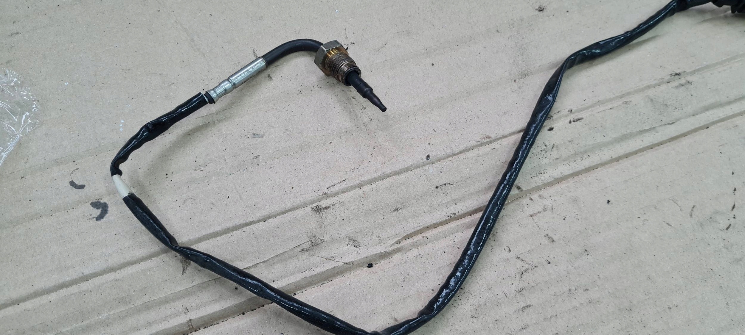 A4 B9 8W Sensor TEMPERATURY Gase 2.0 TDI 8W0906088E A5 8W